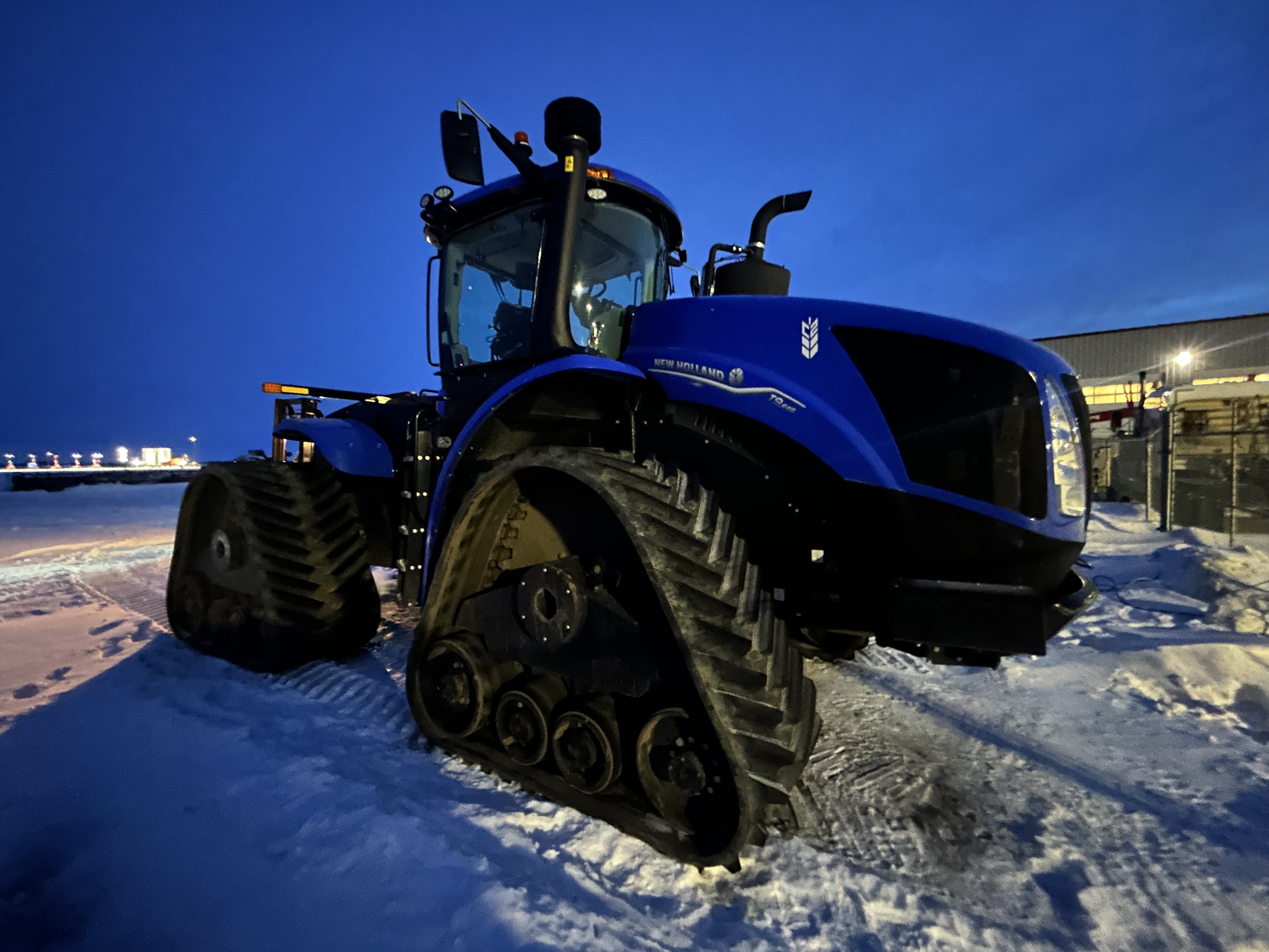 2023 New Holland T9.645 SmartTrax Tractor