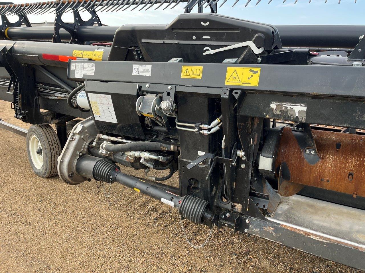 2022 MacDon FD140 DK CNH-21 Header Draper Flex