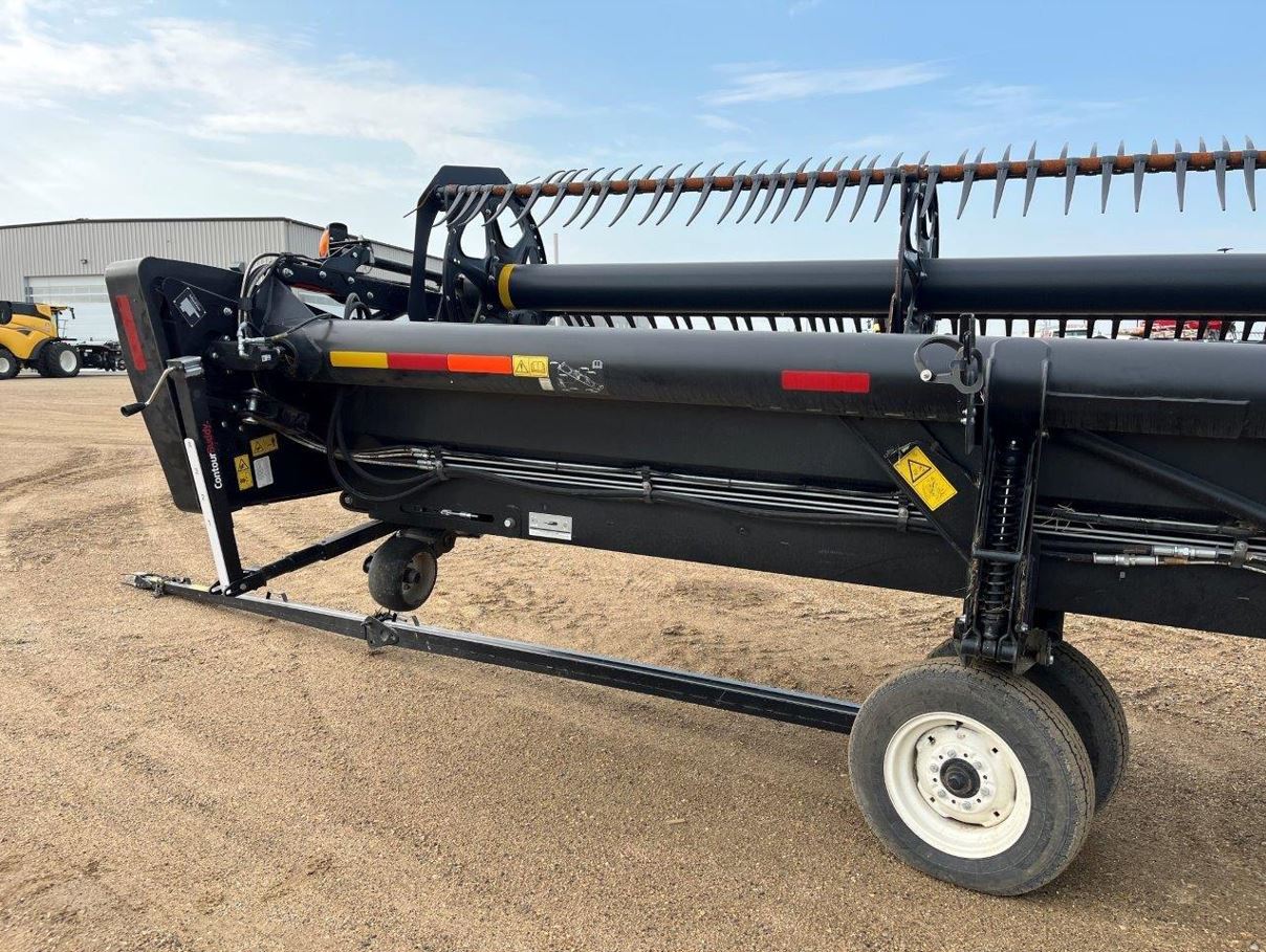 2022 MacDon FD140 DK CNH-21 Header Draper Flex