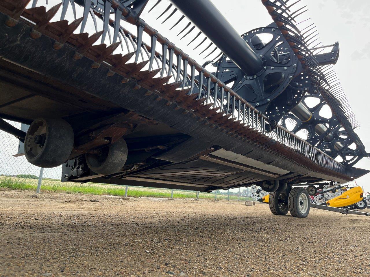 2022 MacDon FD140 DK CNH-21 Header Draper Flex