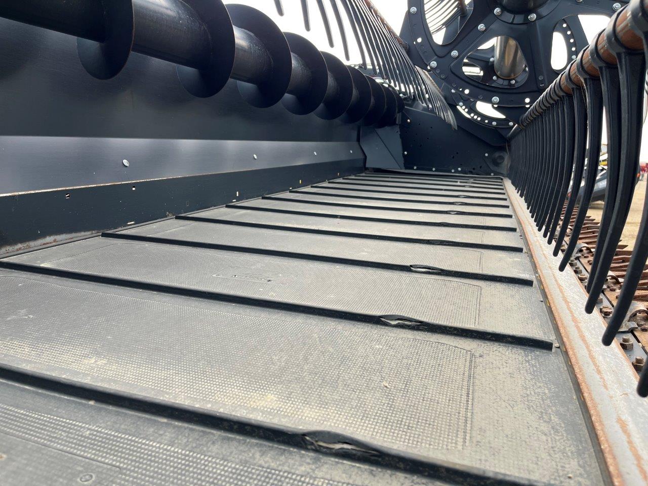 2022 MacDon FD140 DK CNH-21 Header Draper Flex