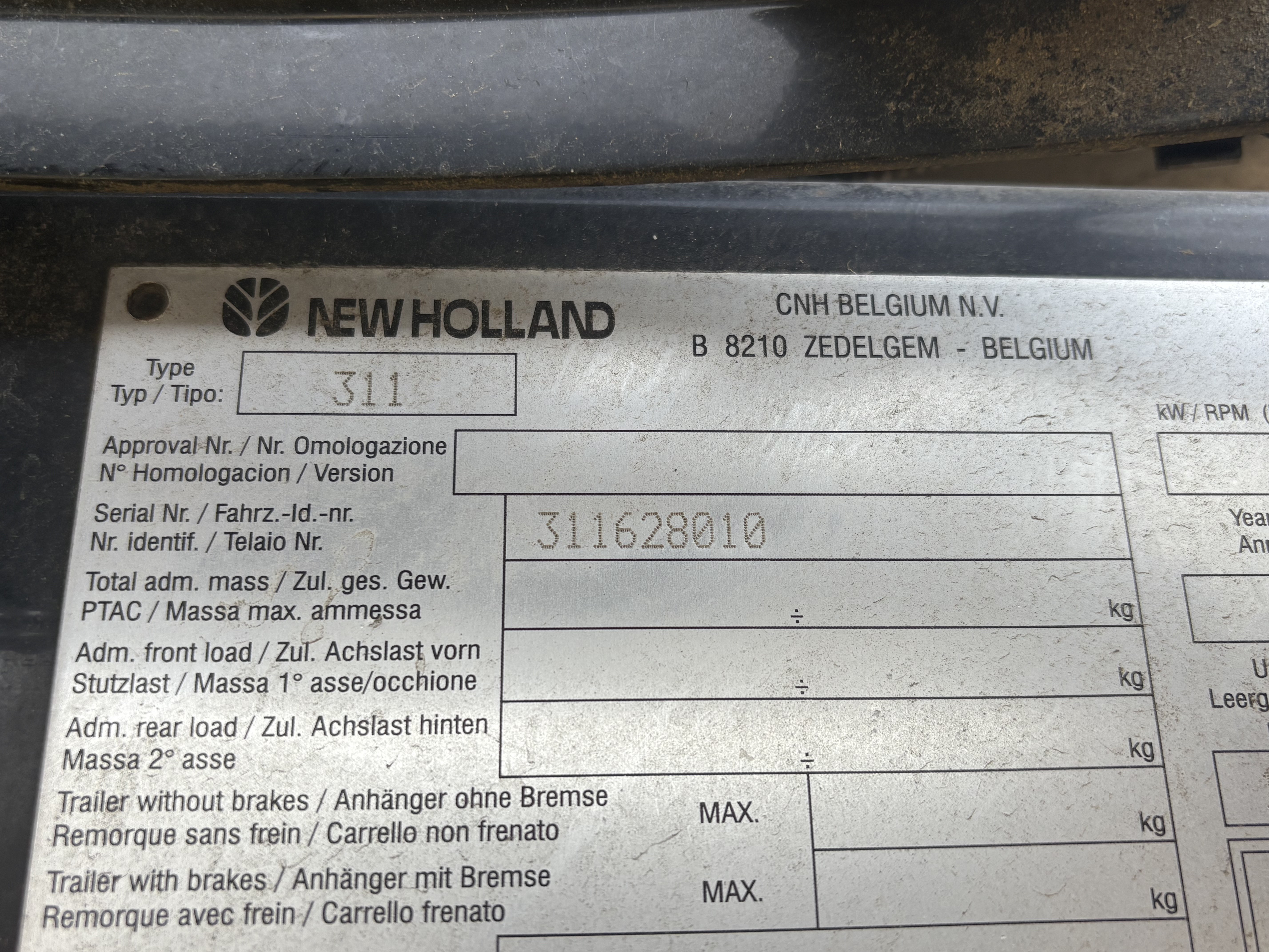 2008 New Holland CX8080 w/ 76C-14' Combine