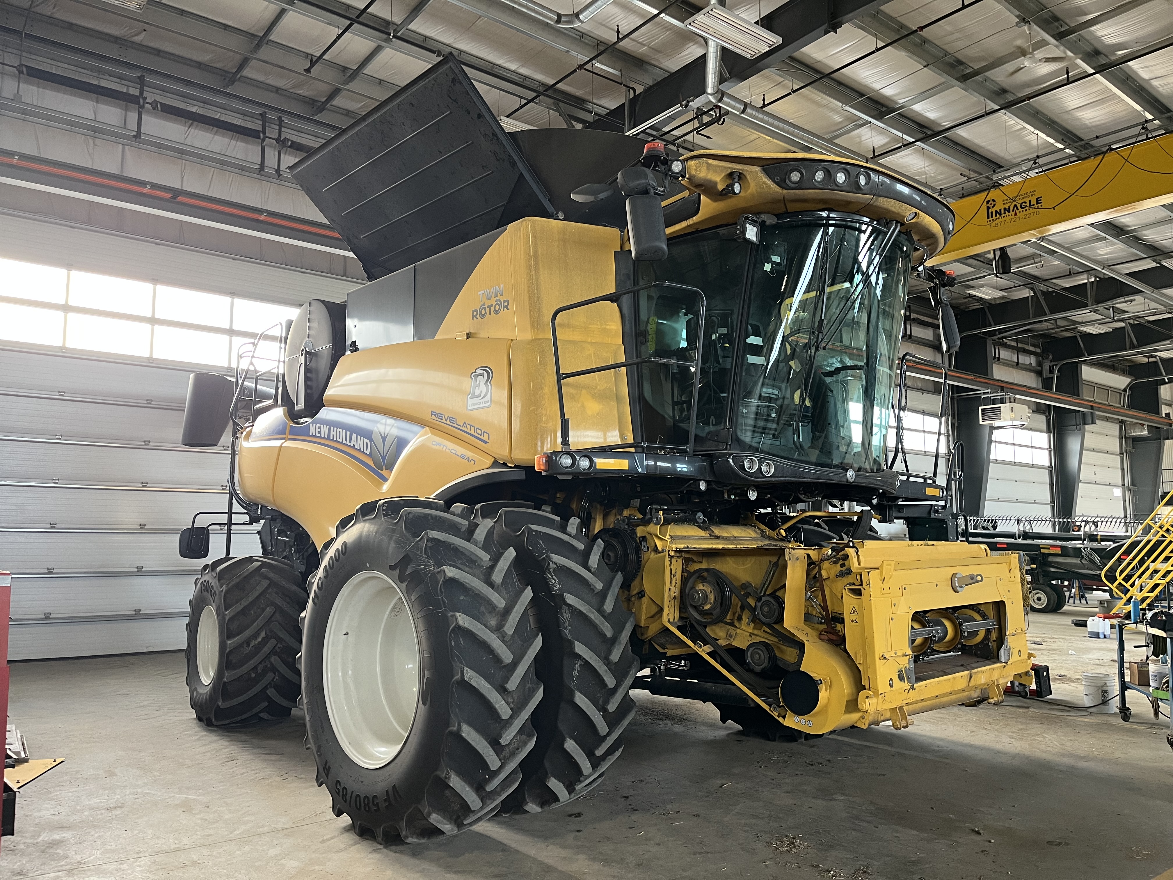 2023 New Holland CR9.90 Combine