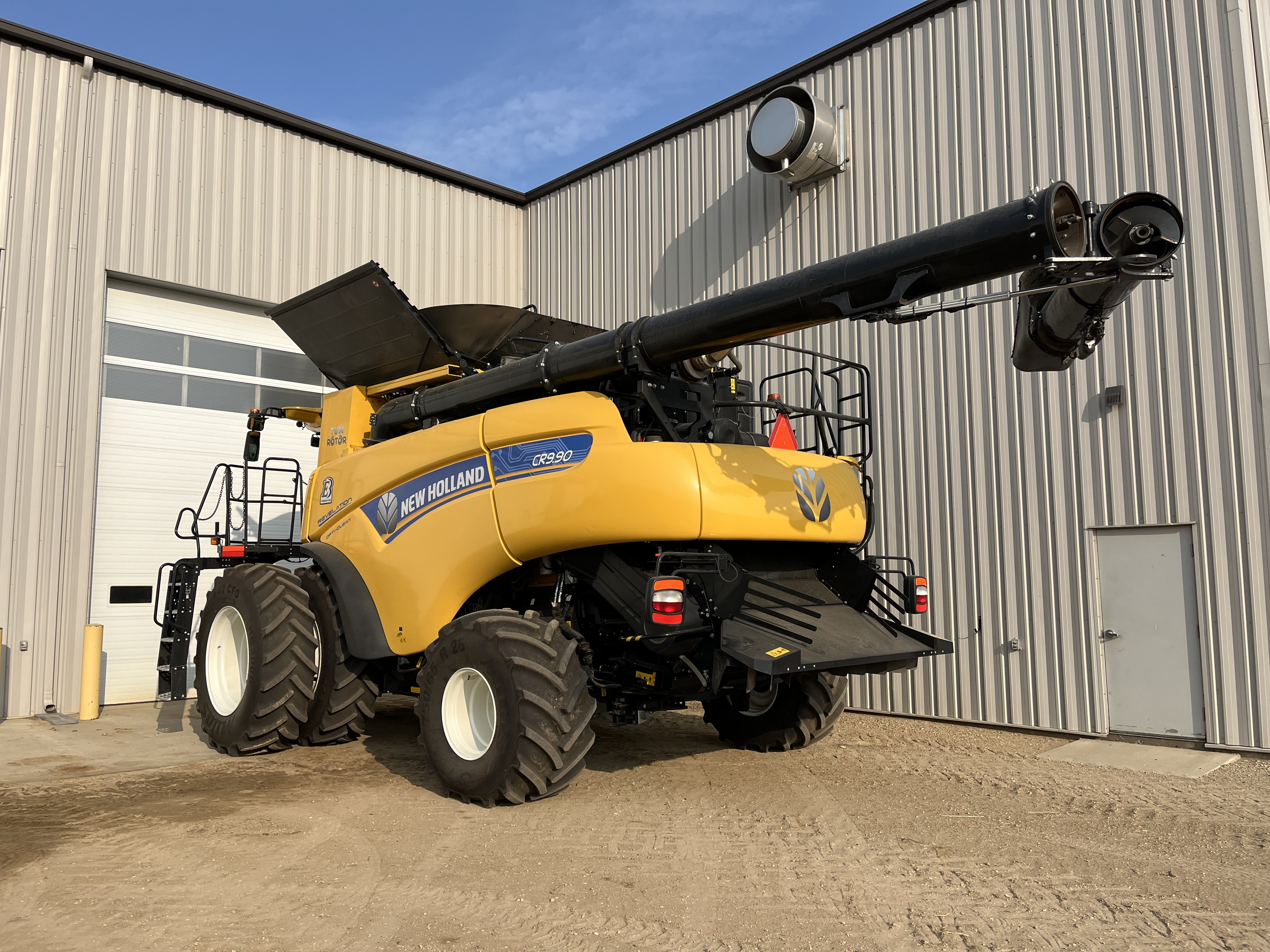 2023 New Holland CR9.90 Combine