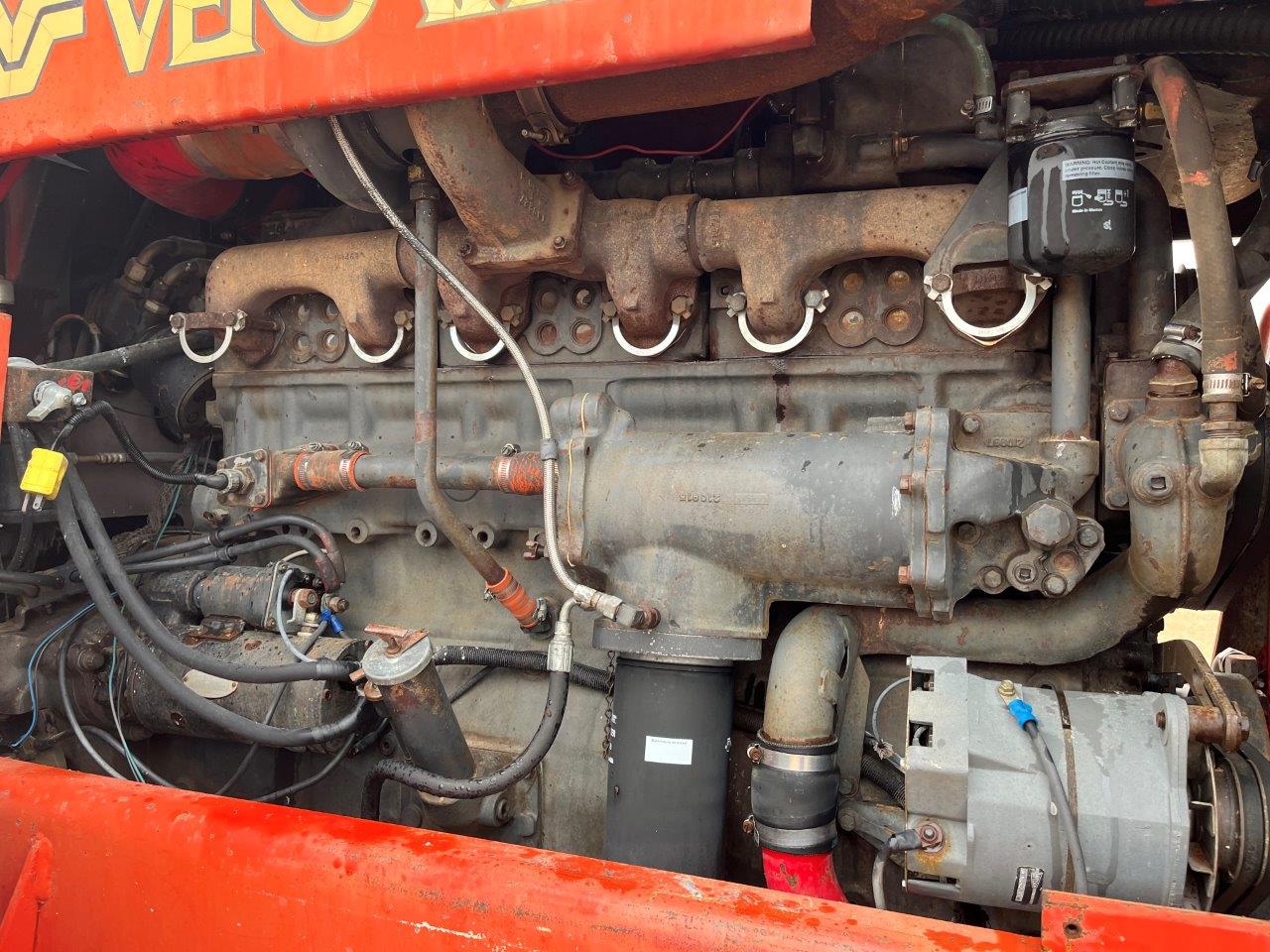 1982 Versatile 835 Tractor