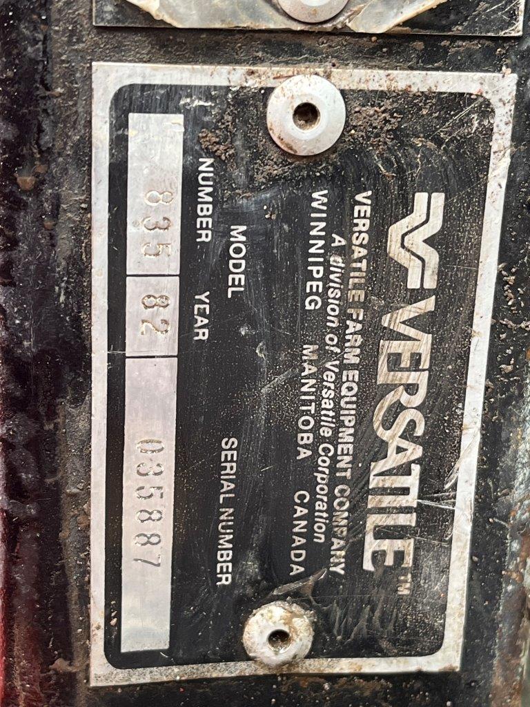 1982 Versatile 835 Tractor