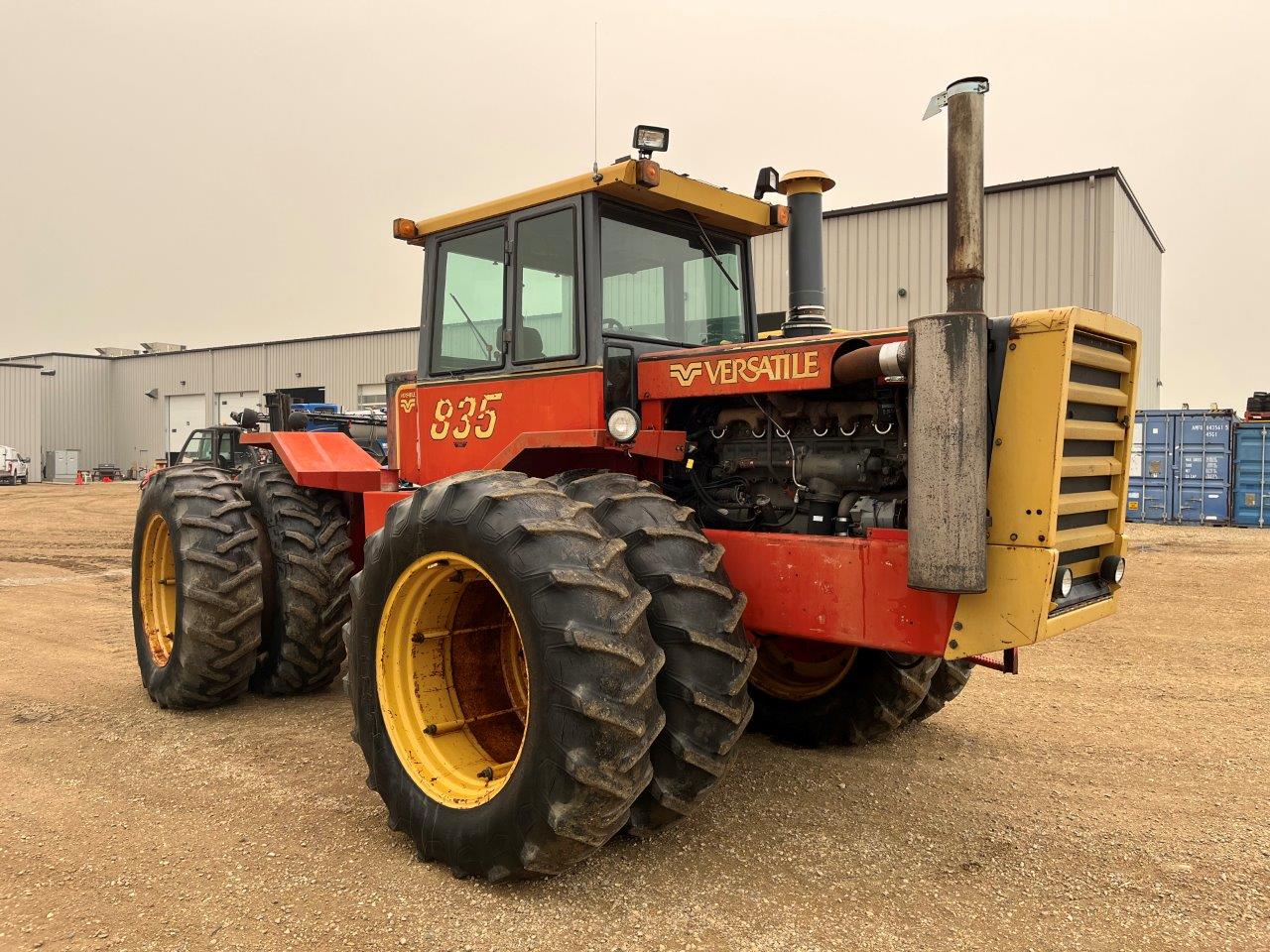 1982 Versatile 835 Tractor