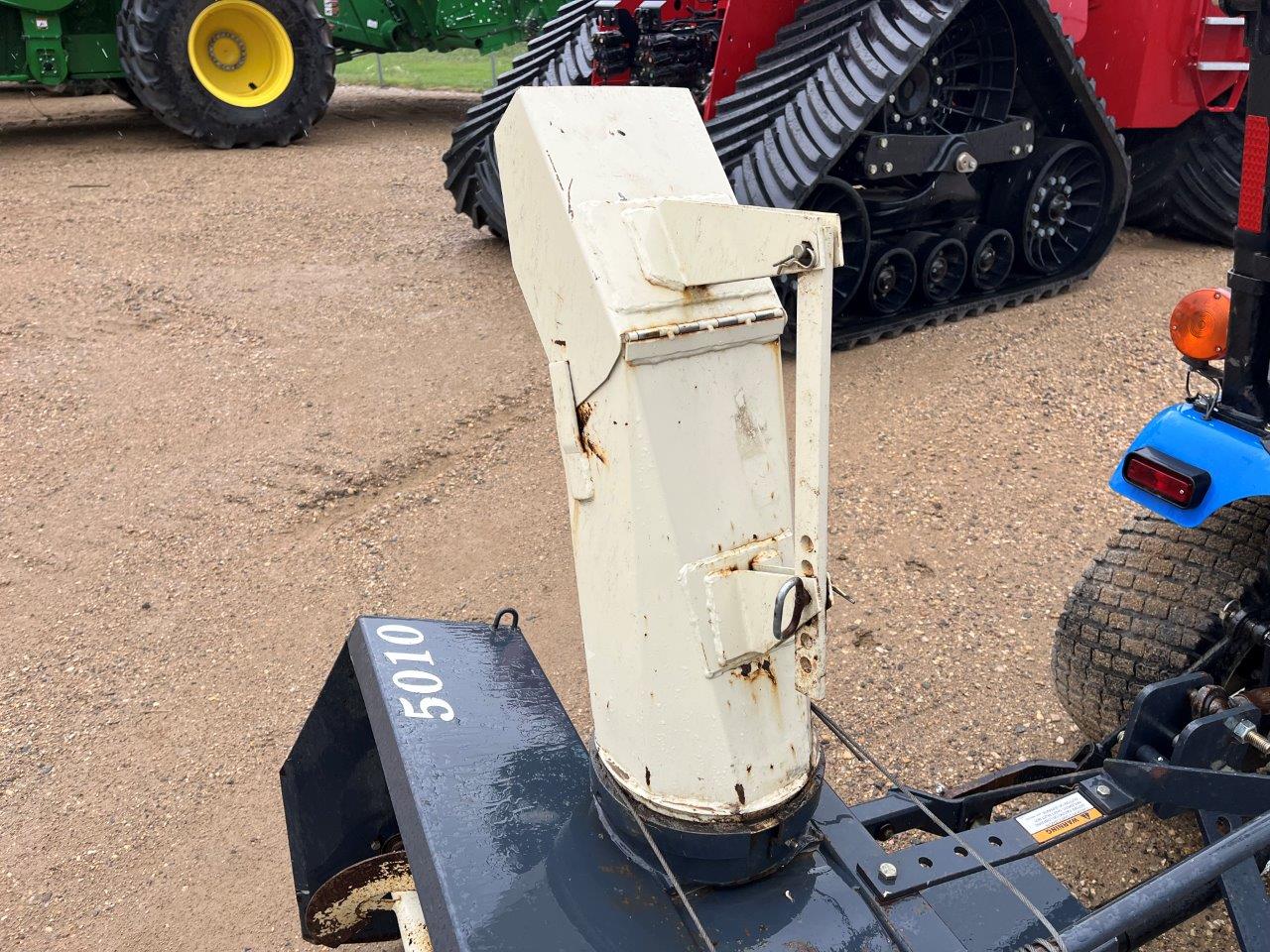 2008 New Holland T1030 w/ Buhler Allied 5010 Snowblower Tractor