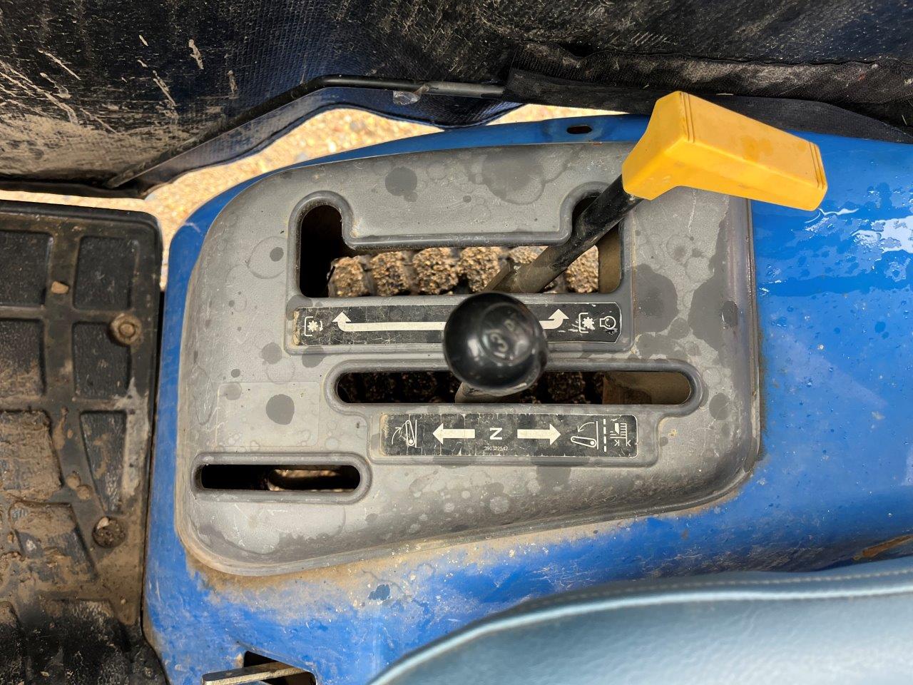 2008 New Holland T1030 w/ Buhler Allied 5010 Snowblower Tractor