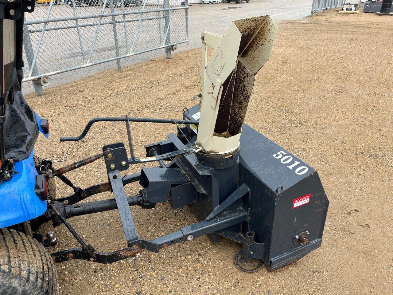 2008 New Holland T1030 w/ Buhler Allied 5010 Snowblower Tractor