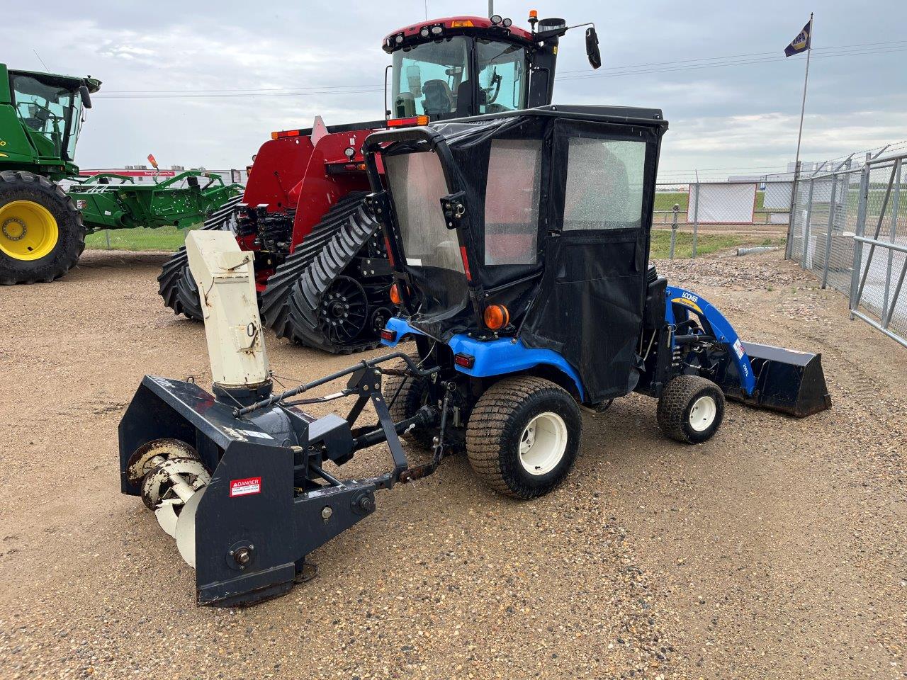2008 New Holland T1030 w/ Buhler Allied 5010 Snowblower Tractor