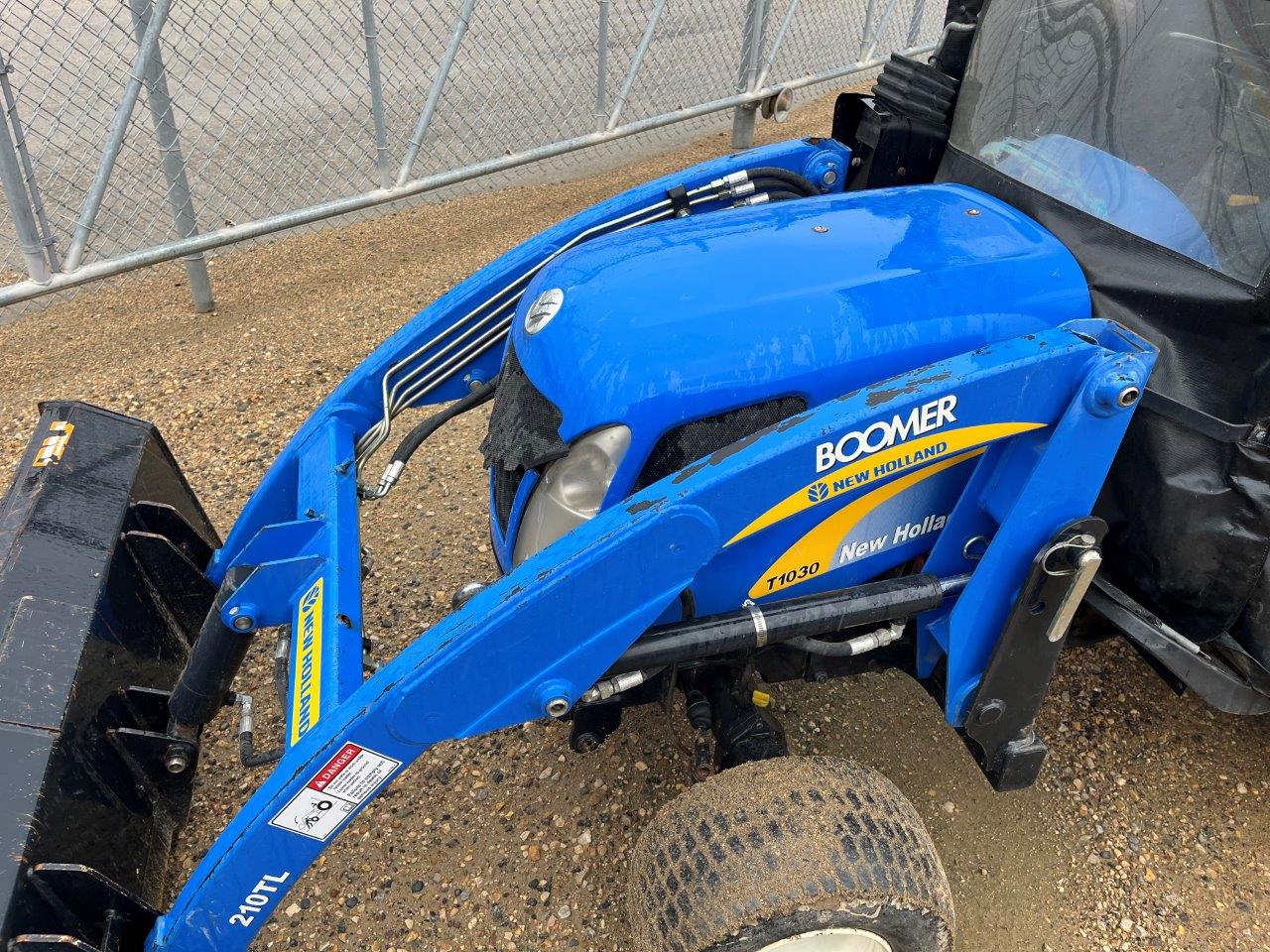 2008 New Holland T1030 w/ Buhler Allied 5010 Snowblower Tractor