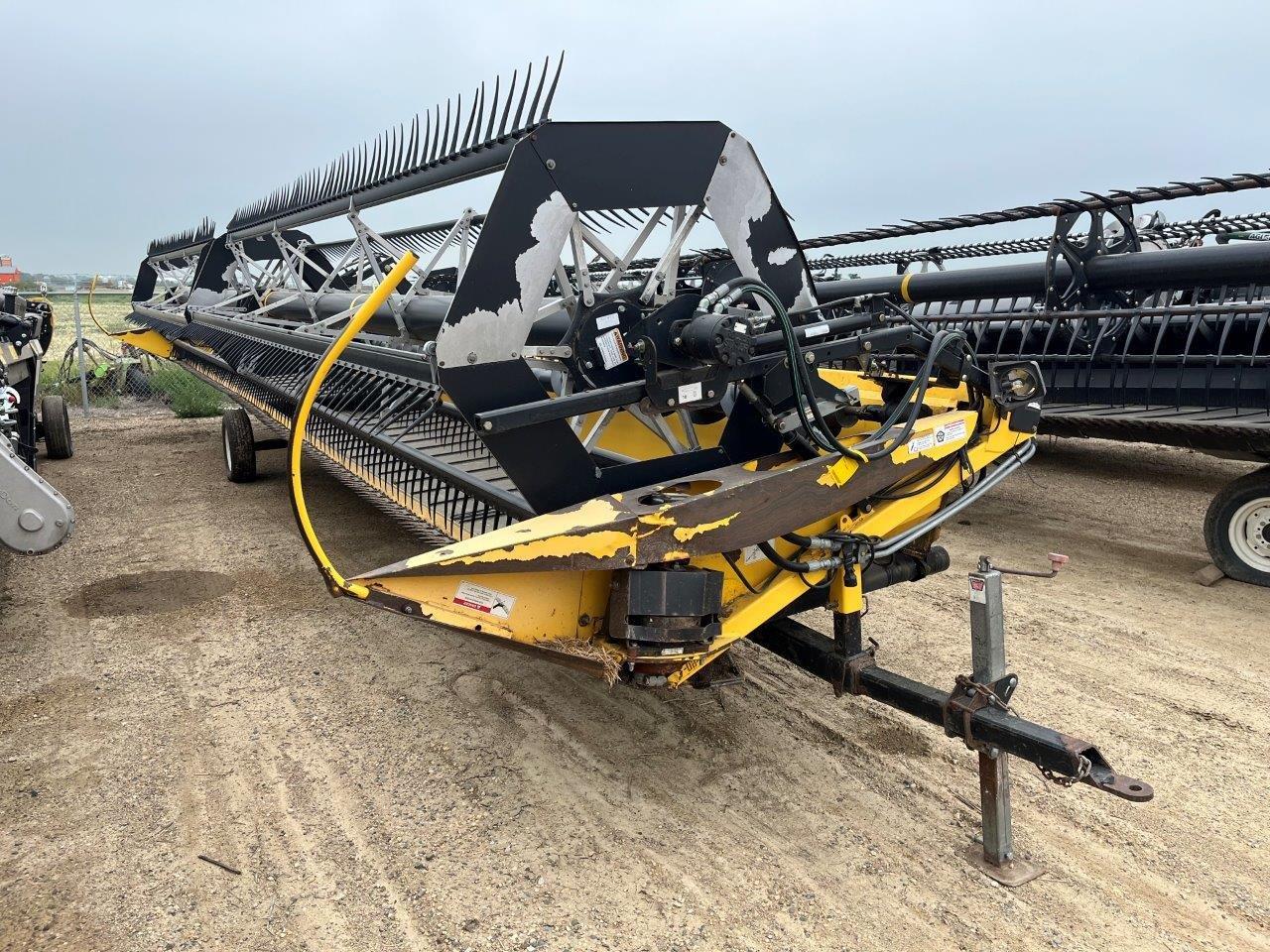 2010 New Holland 94C-40 Header Draper