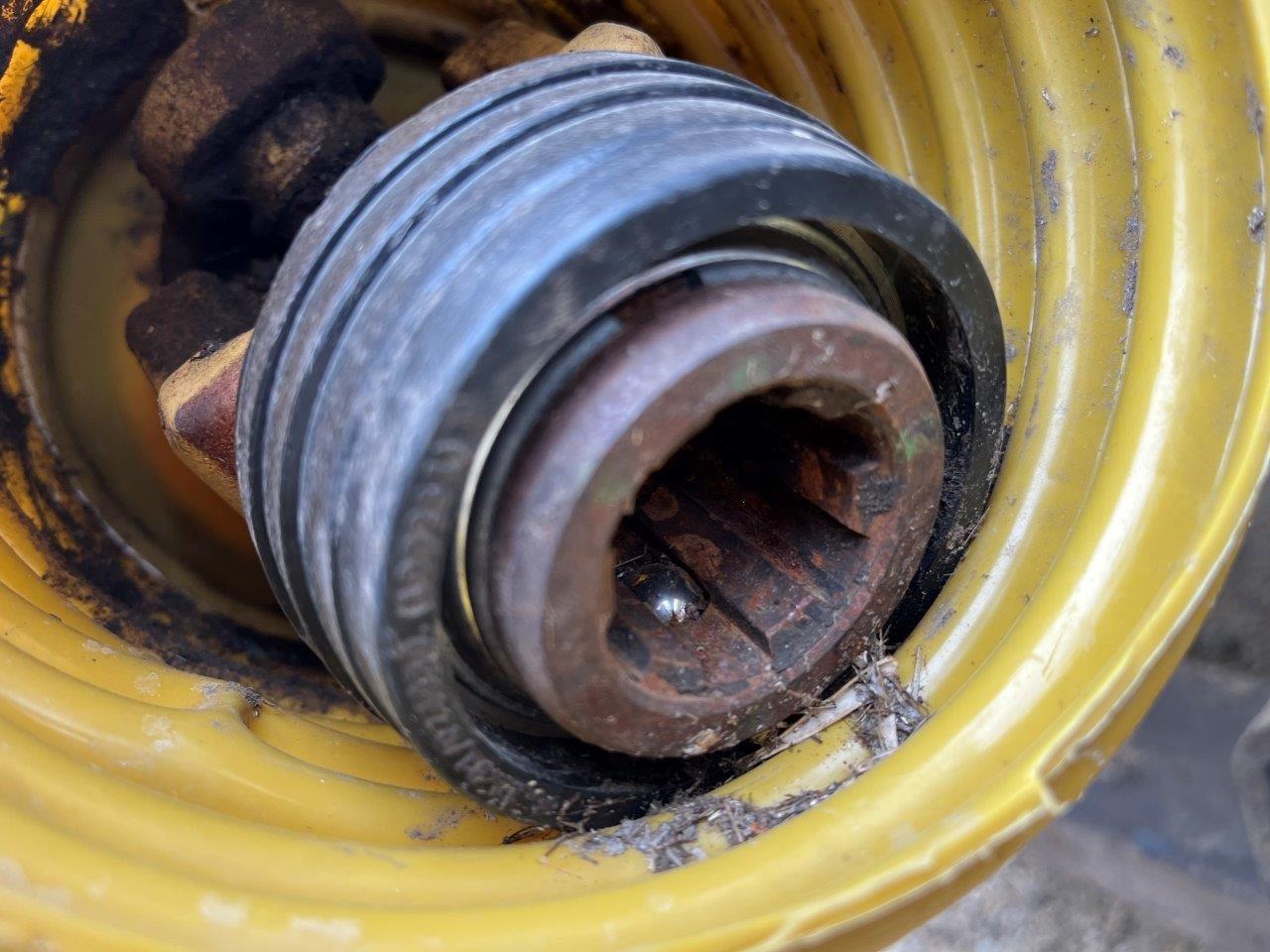 2010 New Holland 94C-40 Header Draper