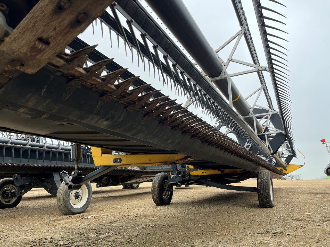 2010 New Holland 94C-40 Header Draper