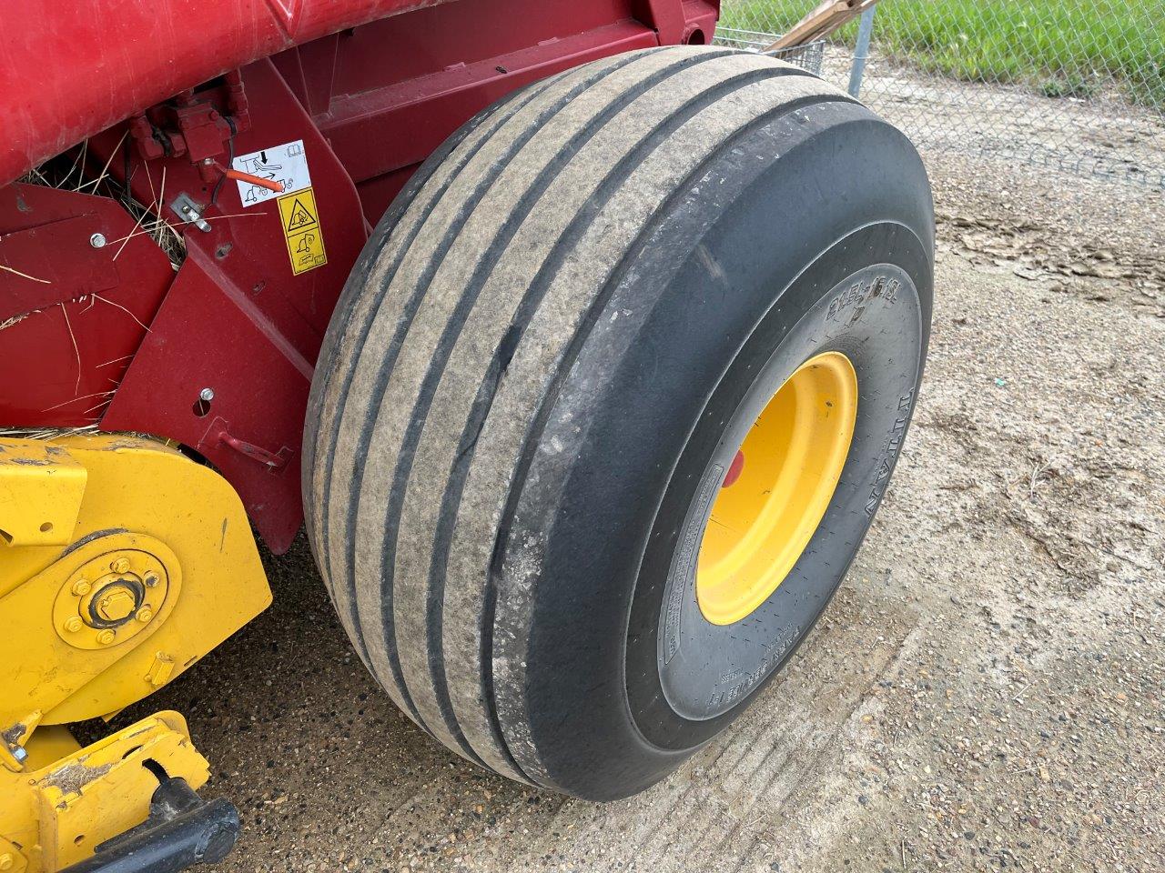 2021 New Holland RB560 SC PLUS Baler/Round
