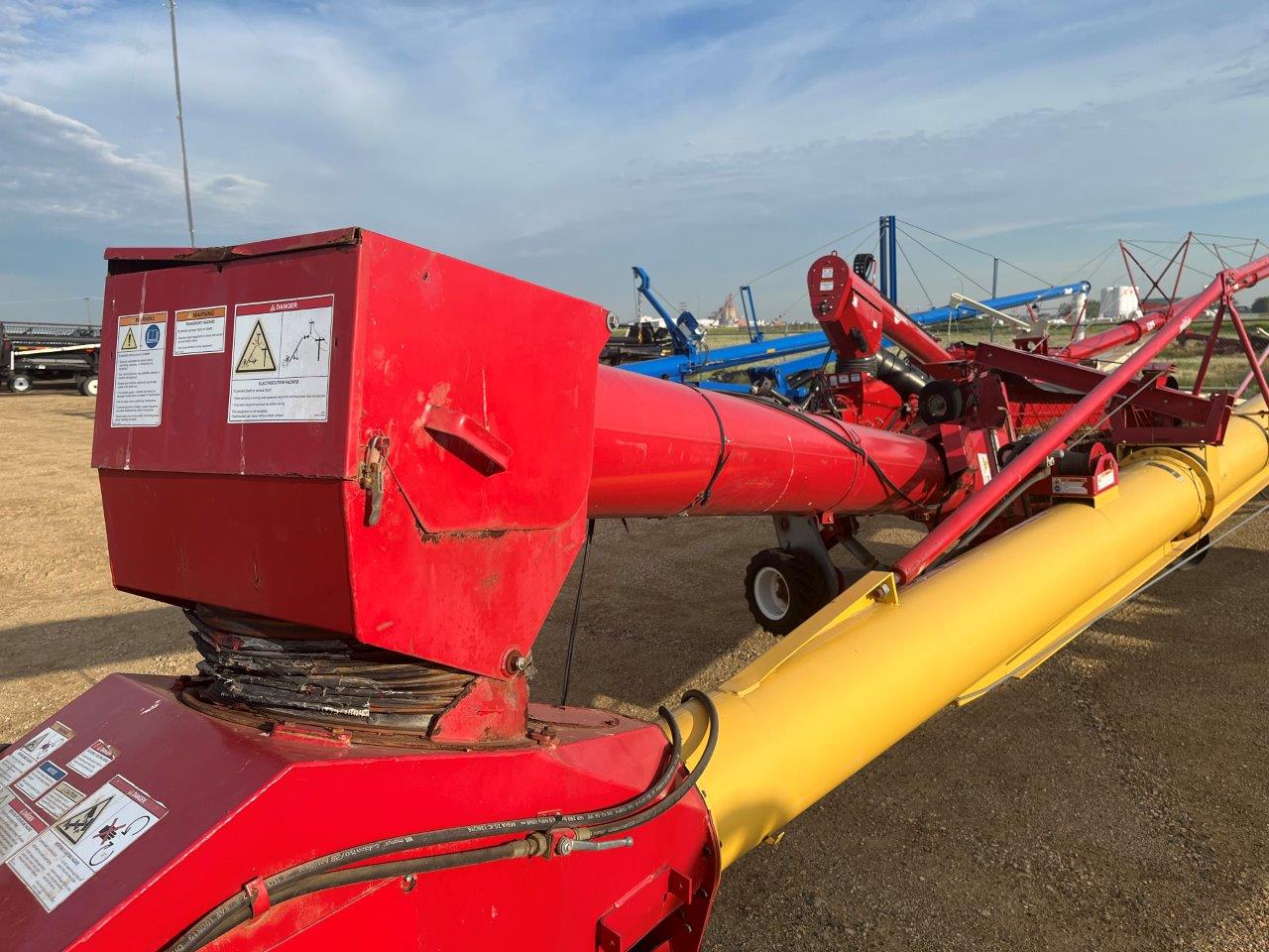 2015 Westfield MKX130-94 Grain Auger