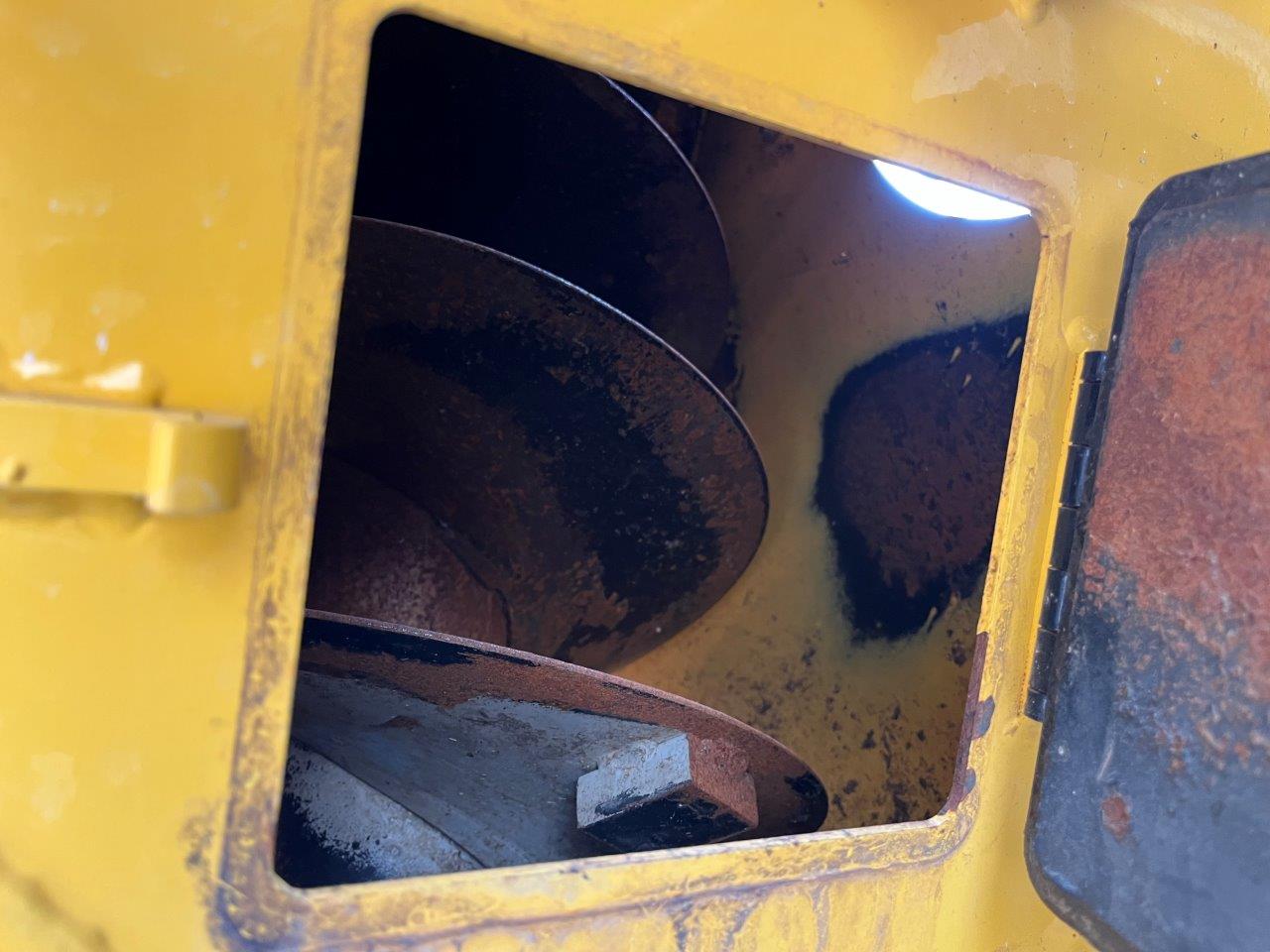 2021 New Holland CR8.90 Combine