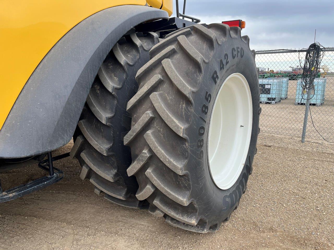 2021 New Holland CR8.90 Combine