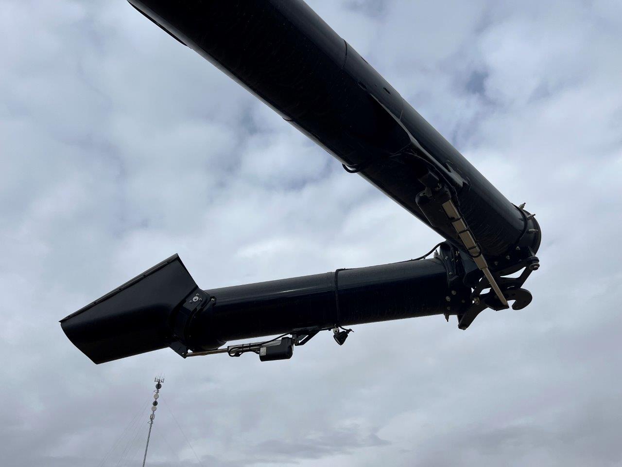 2021 New Holland CR8.90 Combine