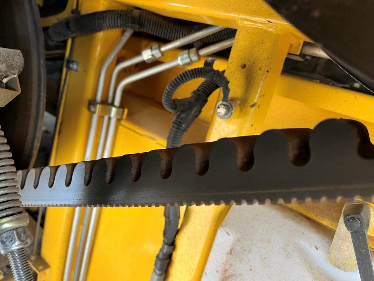 2021 New Holland CR8.90 Combine