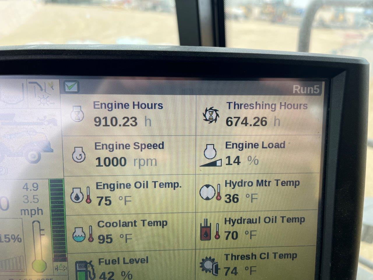 2021 New Holland CR8.90 Combine