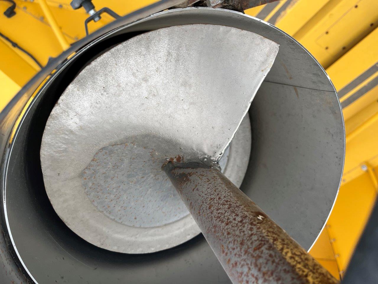 2021 New Holland CR8.90 Combine