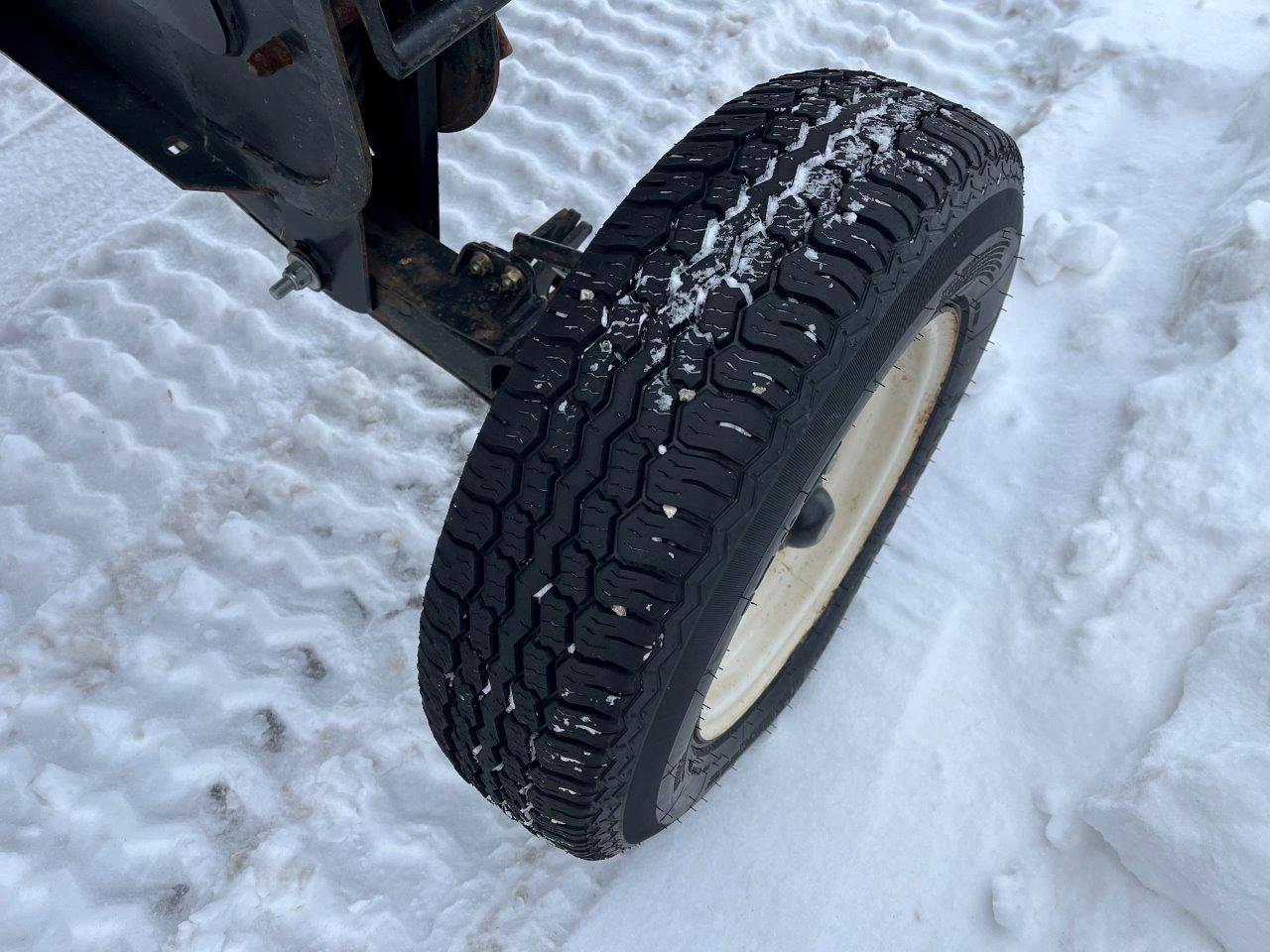 2009 MacDon D60-40 SK CNH-6 Header Draper