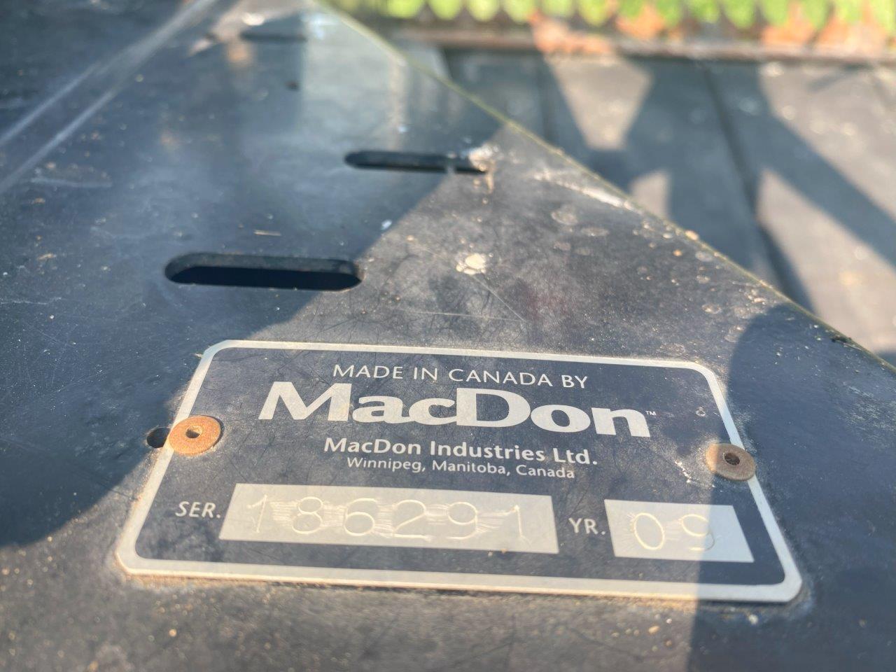 2009 MacDon D60-40 SK CNH-6 Header Draper