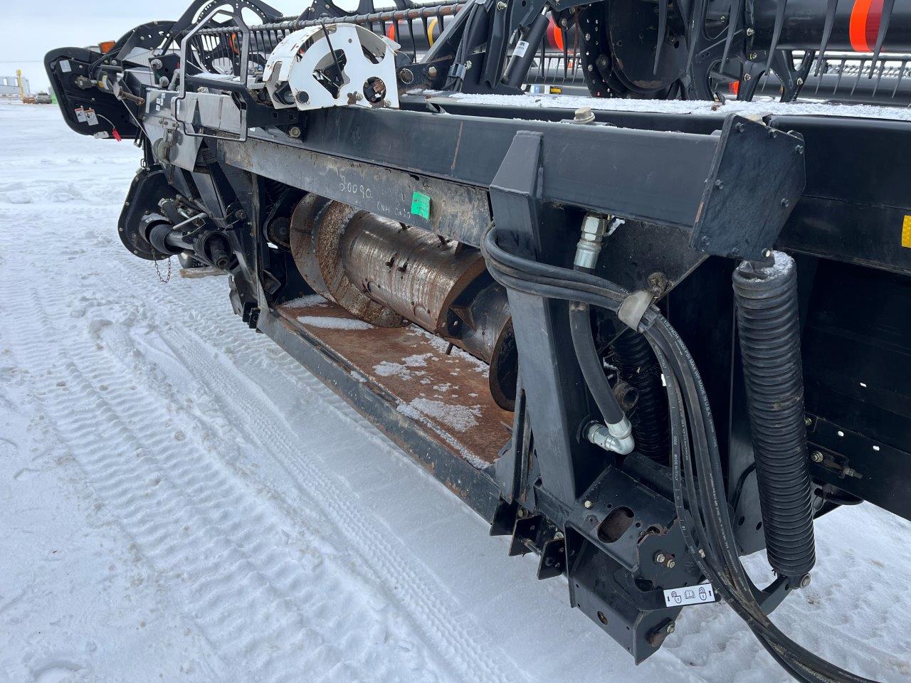 2009 MacDon D60-40 SK CNH-6 Header Draper