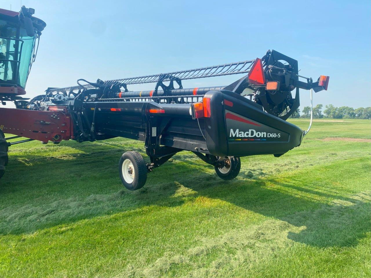 2009 MacDon D60-40 SK CNH-6 Header Draper