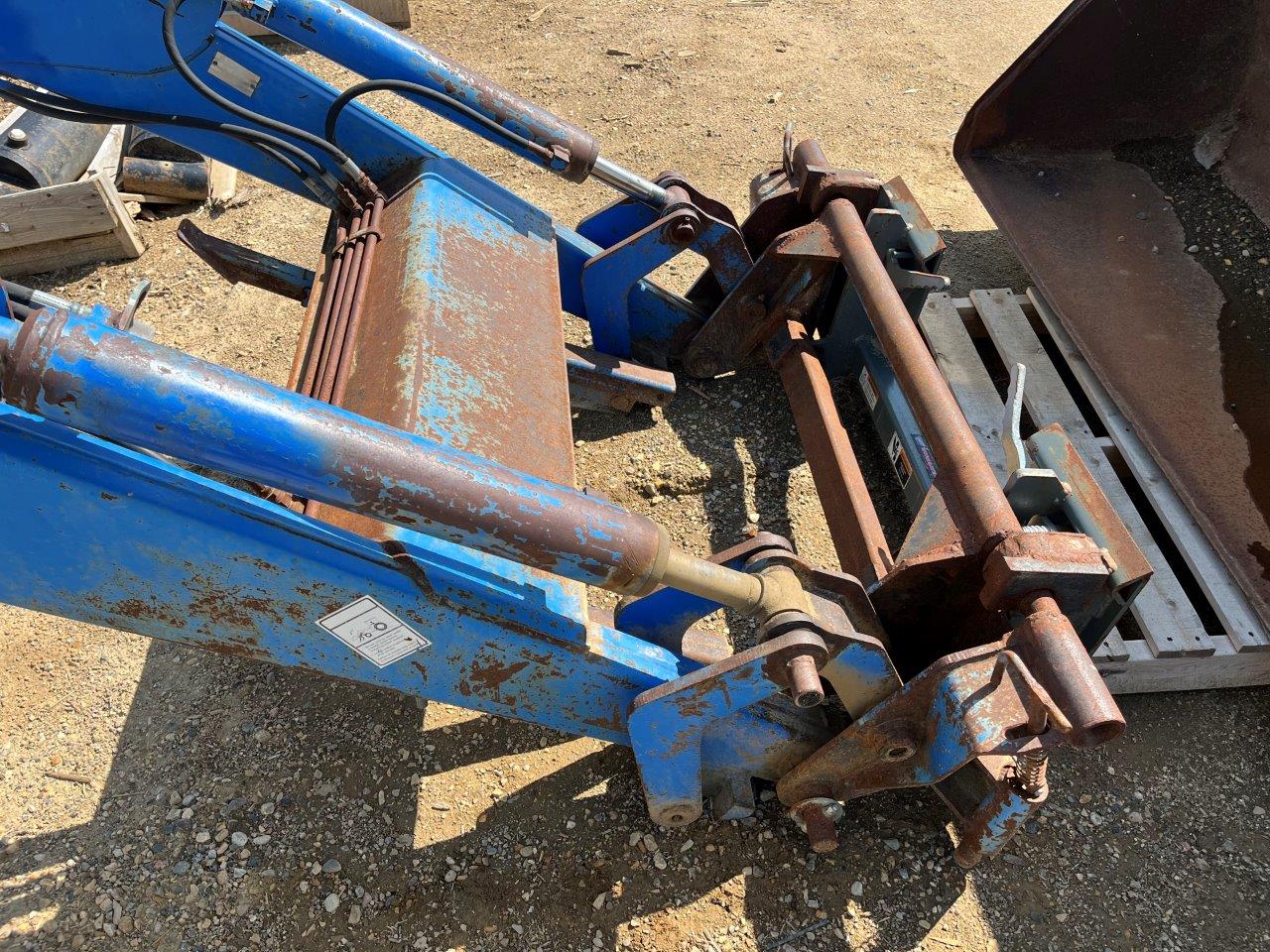 2001 New Holland 72LA Tractor Loader