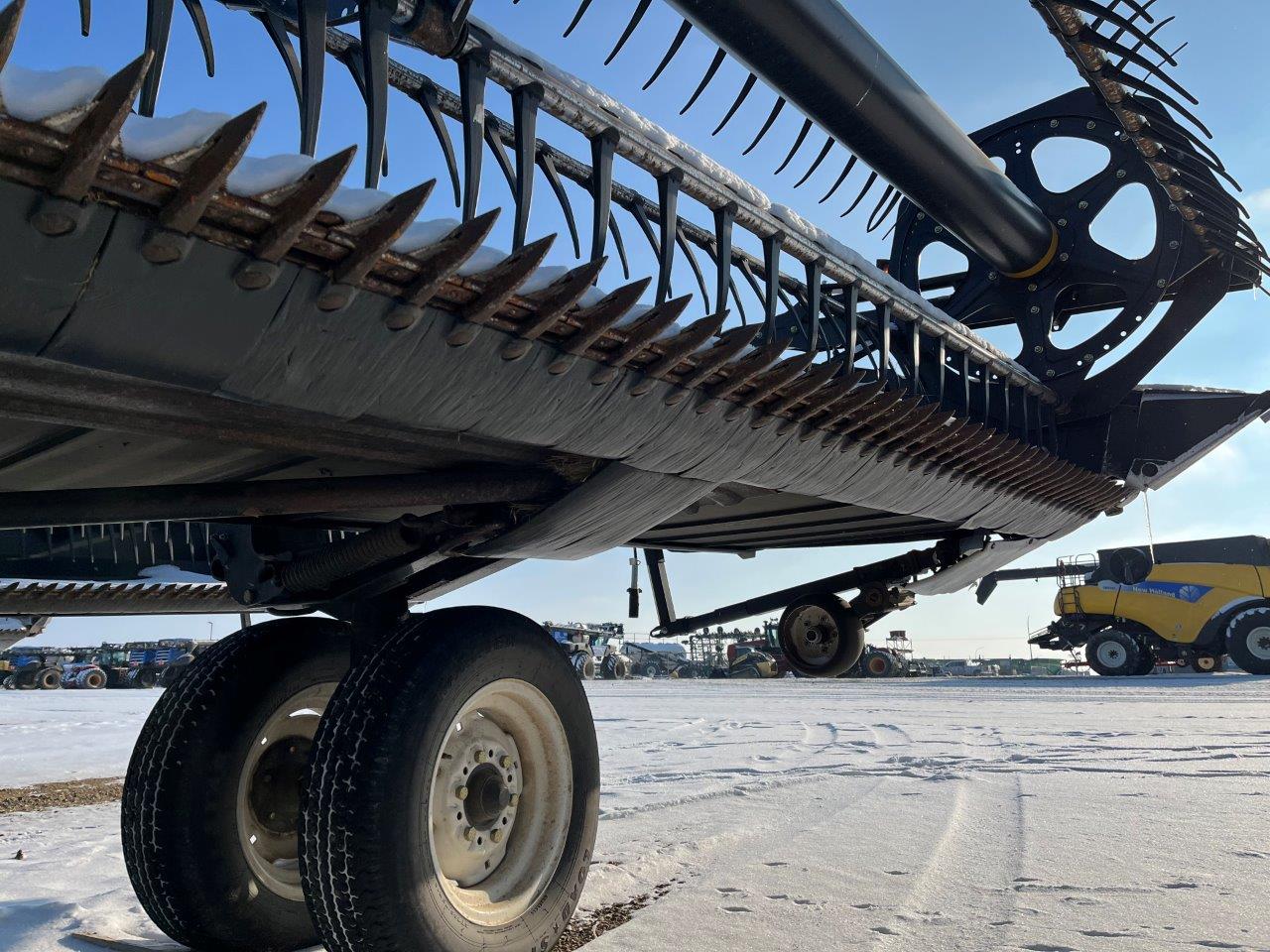 2016 MacDon FD75-35 SK CNH-21 Header Combine