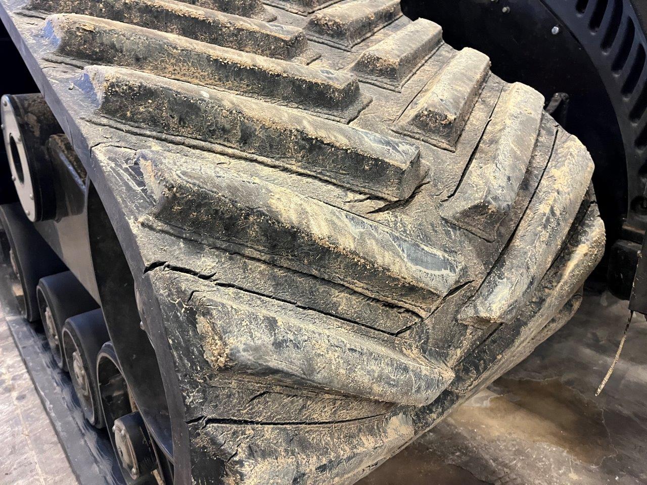 2017 New Holland T9.700 SmartTrax Tractor