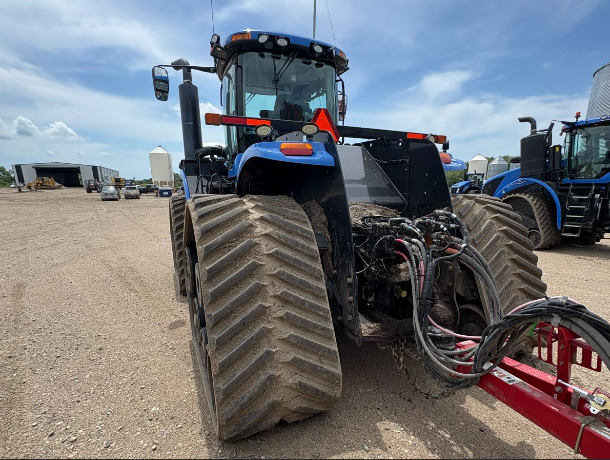 2017 New Holland T9.700 SmartTrax Tractor