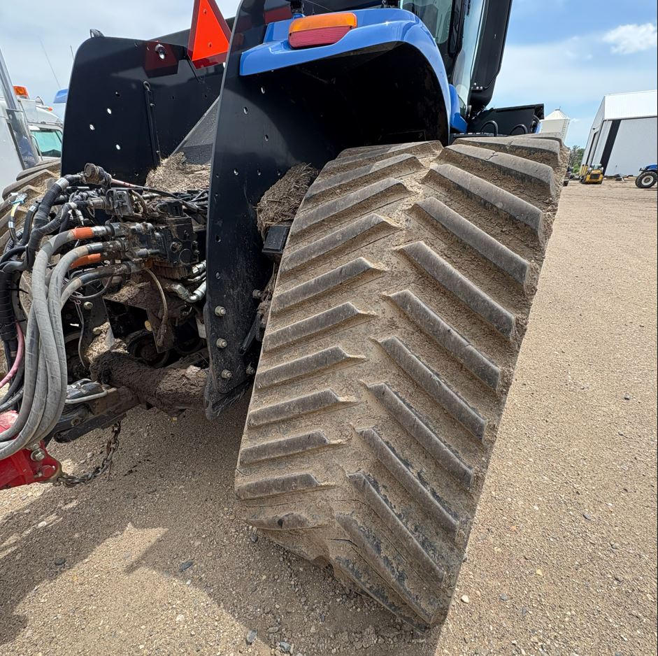 2017 New Holland T9.700 SmartTrax Tractor