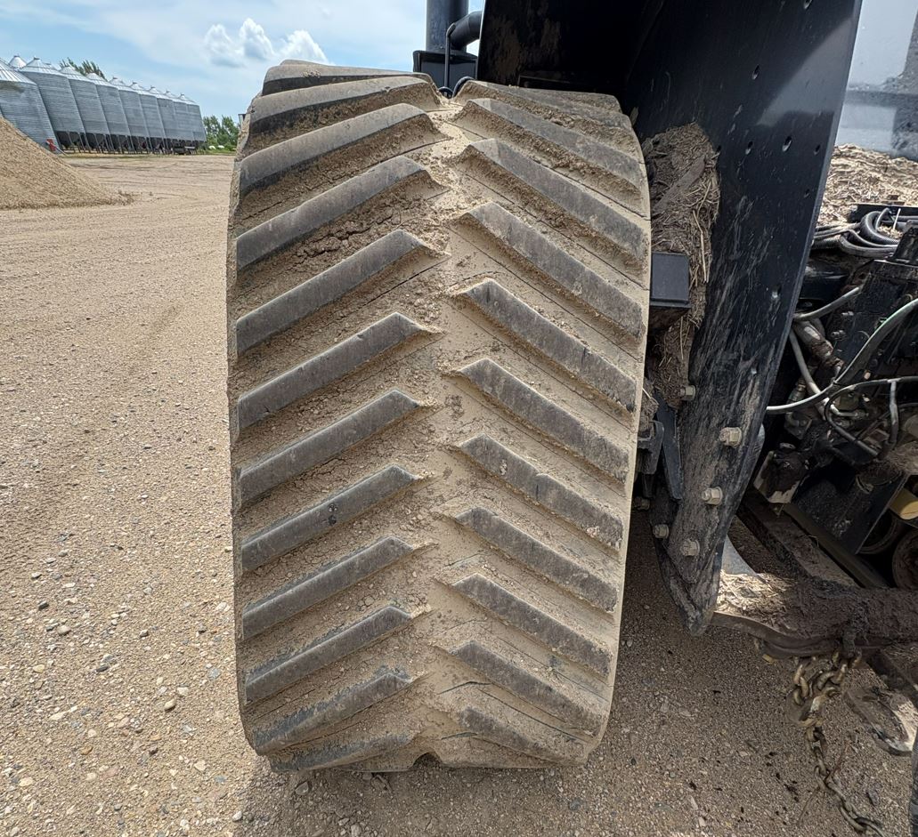 2017 New Holland T9.700 SmartTrax Tractor