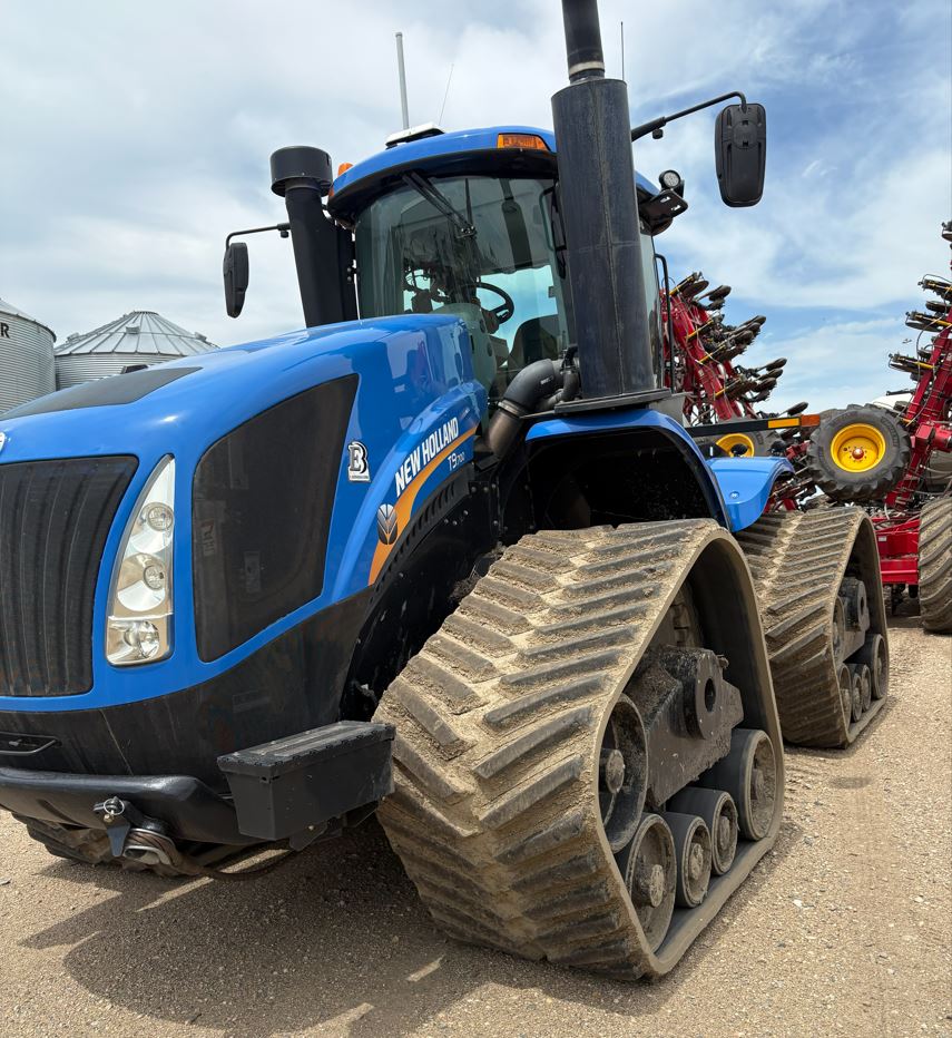 2017 New Holland T9.700 SmartTrax Tractor