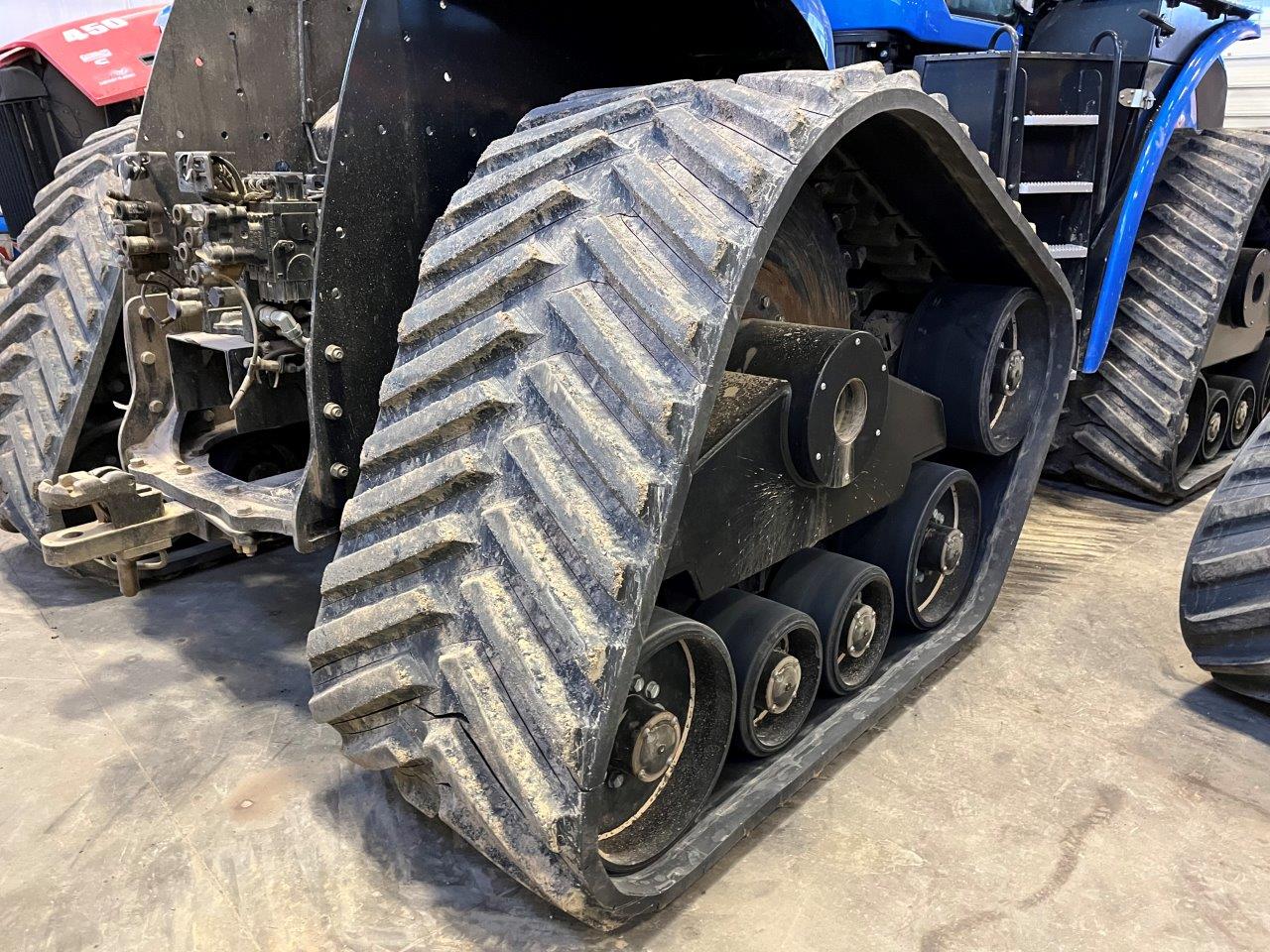 2017 New Holland T9.700 SmartTrax Tractor