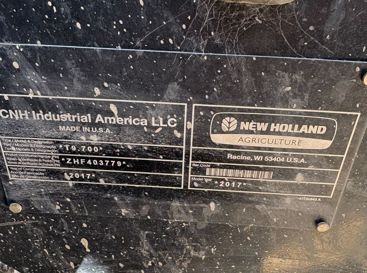 2017 New Holland T9.700 SmartTrax Tractor