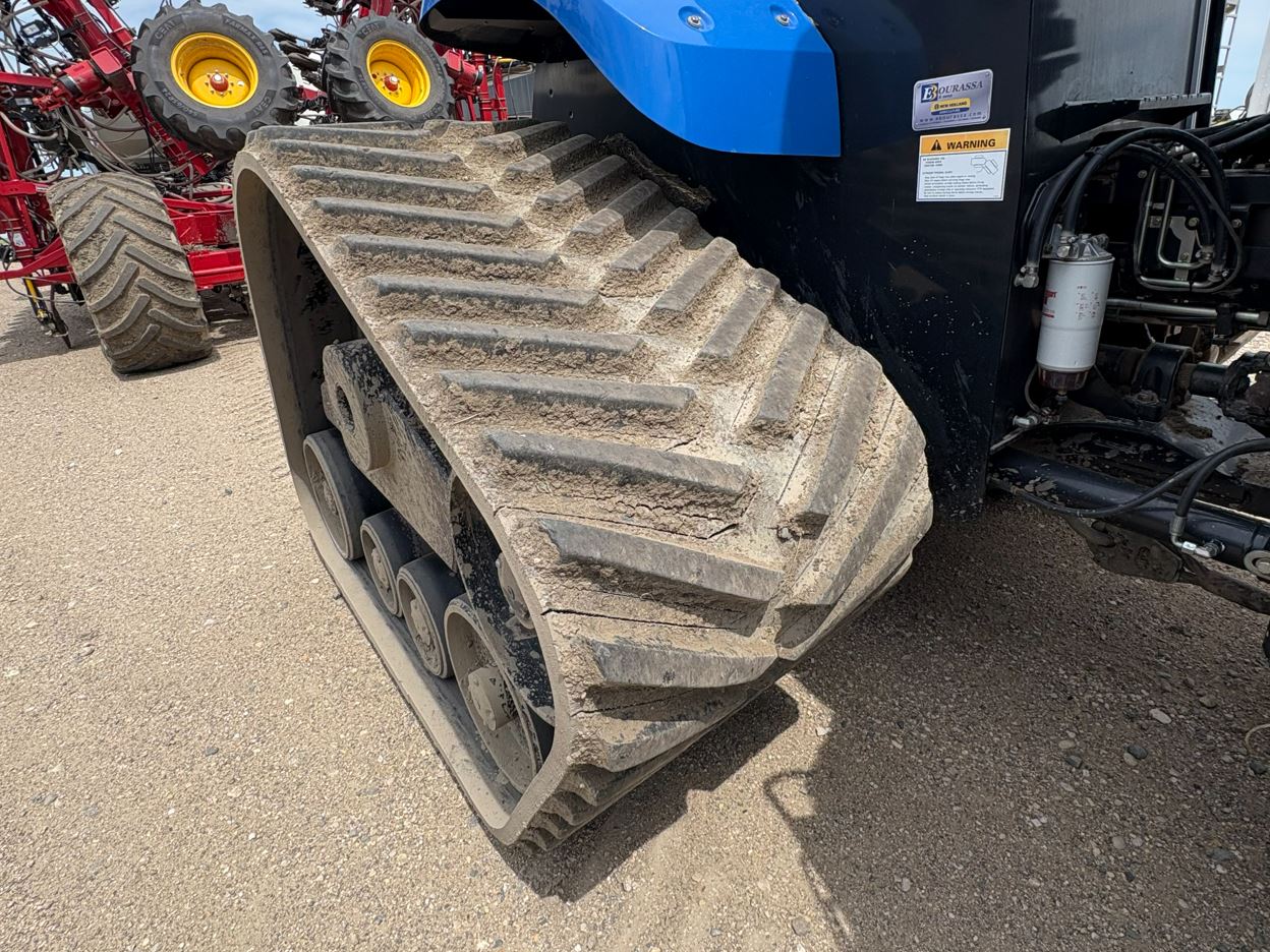 2017 New Holland T9.700 SmartTrax Tractor