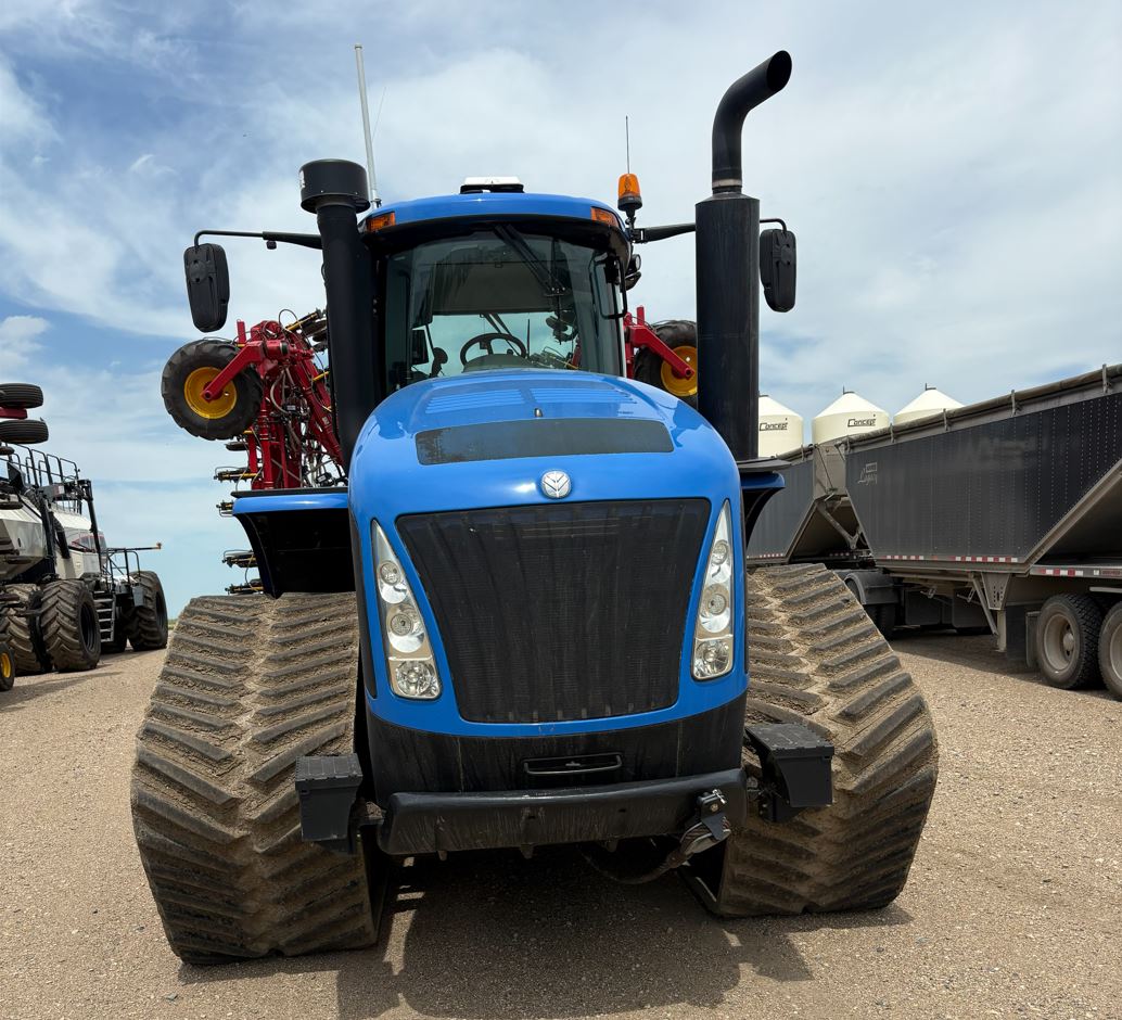 2017 New Holland T9.700 SmartTrax Tractor