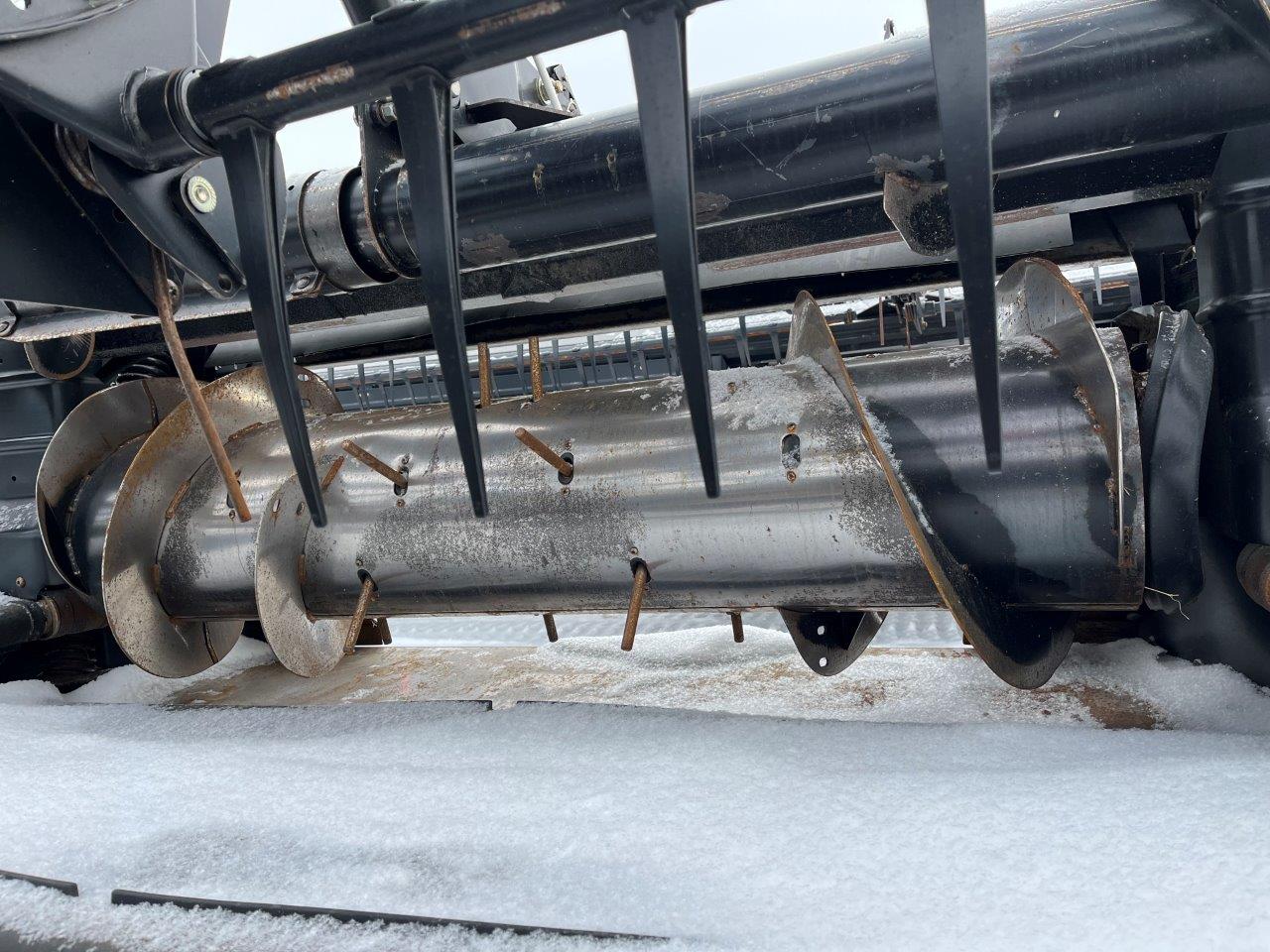 2009 MacDon D60-40 DK CNH-6 Header Draper