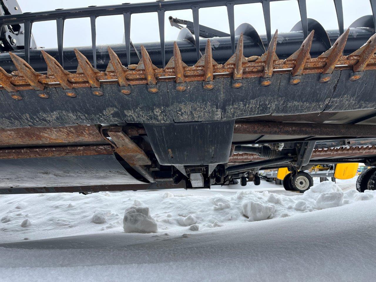 2009 MacDon D60-40 DK CNH-6 Header Draper