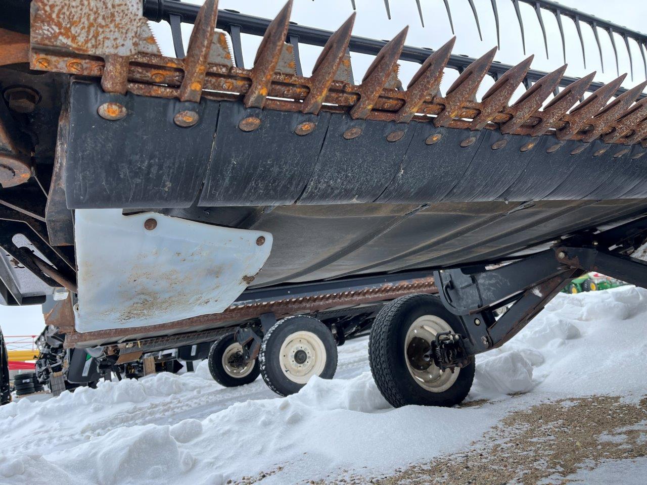 2009 MacDon D60-40 DK CNH-6 Header Draper