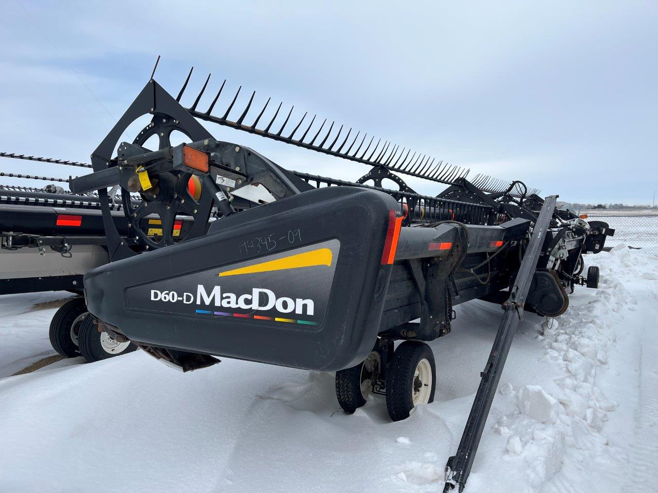 2009 MacDon D60-40 DK CNH-6 Header Draper