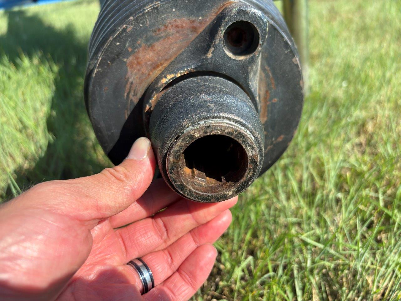 2017 Brandt 1370XL Grain Auger