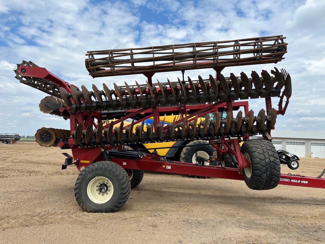 2020 Salford Halo - HSD - 40' Vertical Tillage