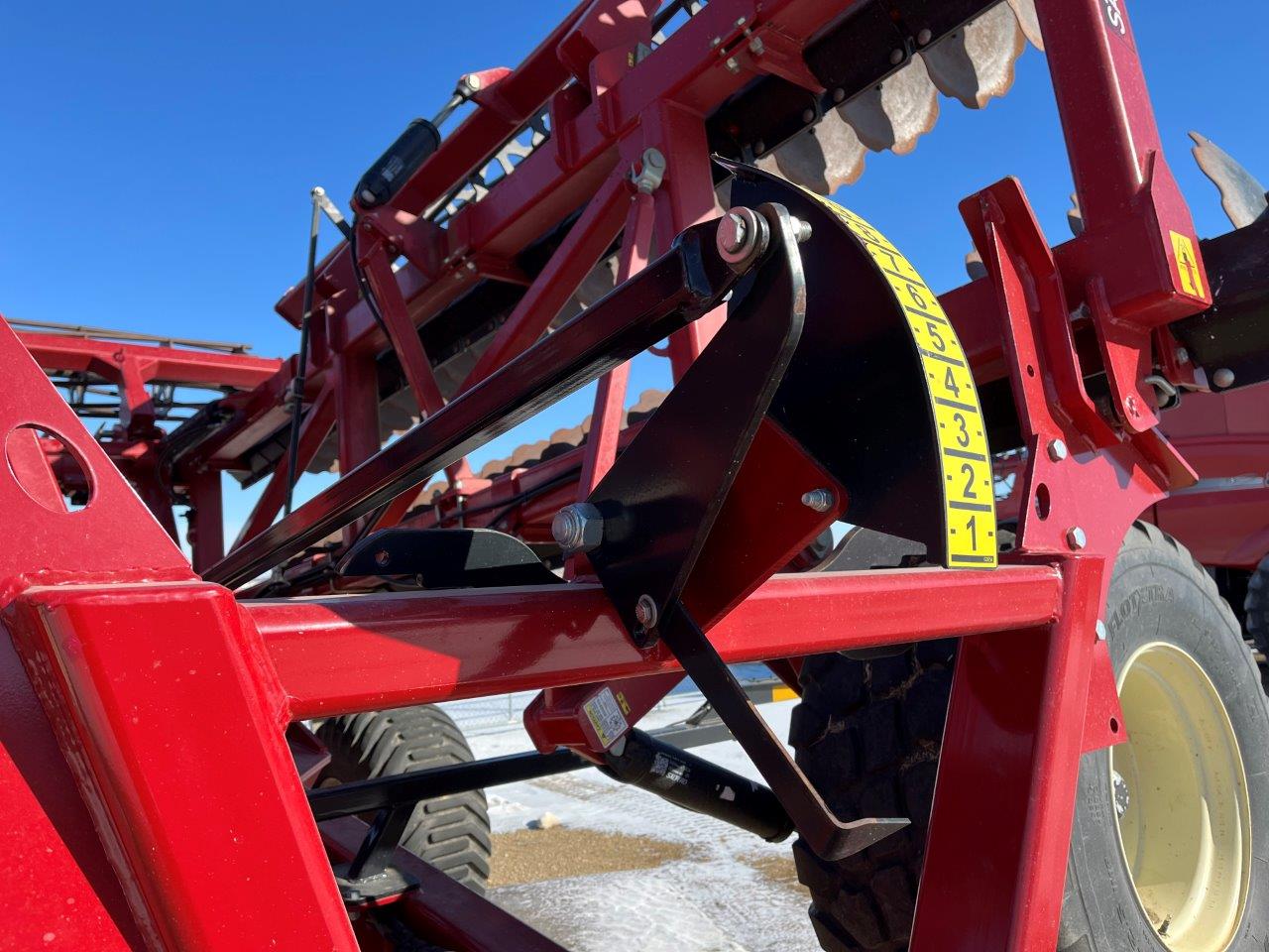 2020 Salford Halo - HSD - 40' Vertical Tillage