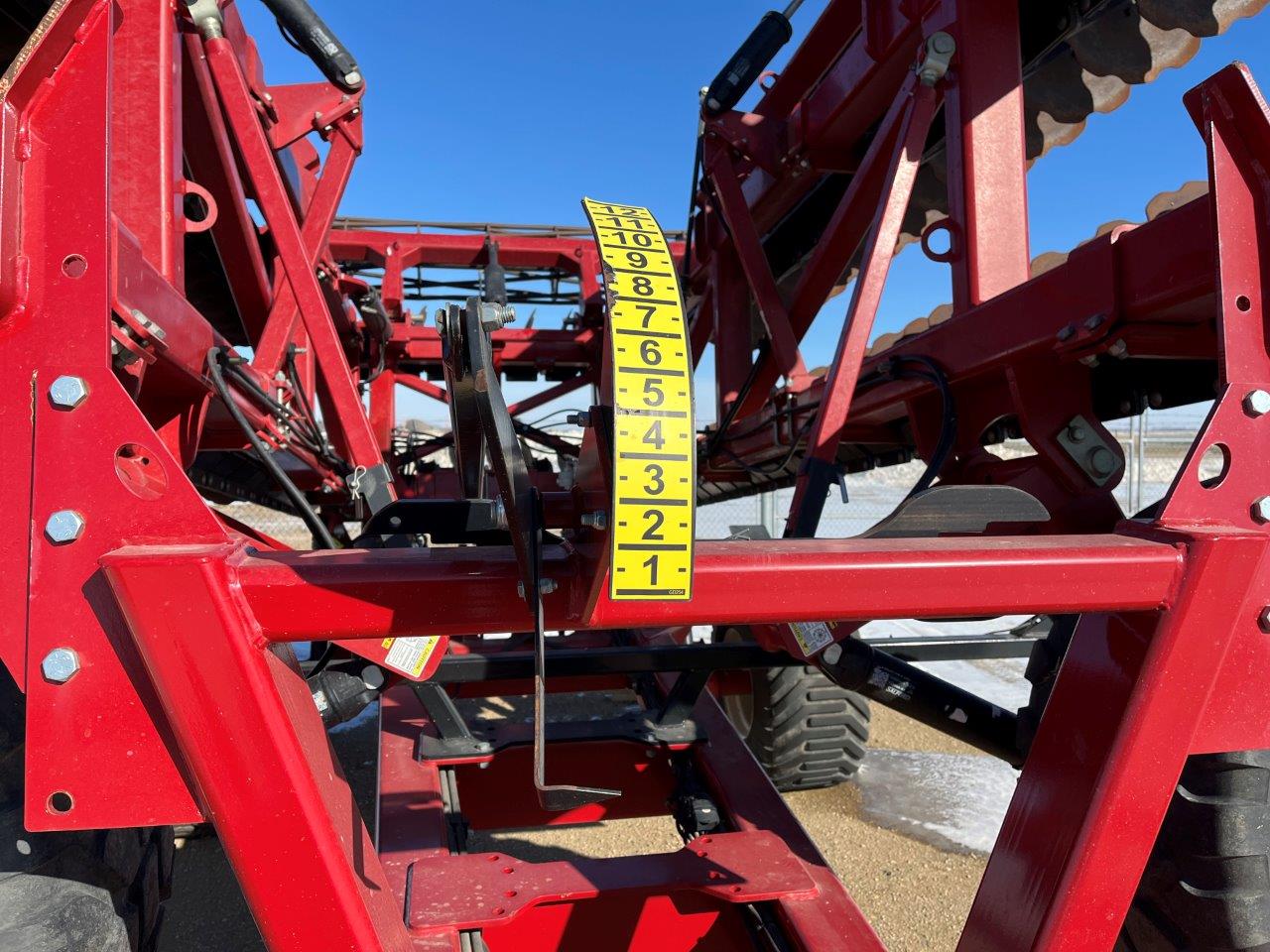 2020 Salford Halo - HSD - 40' Vertical Tillage
